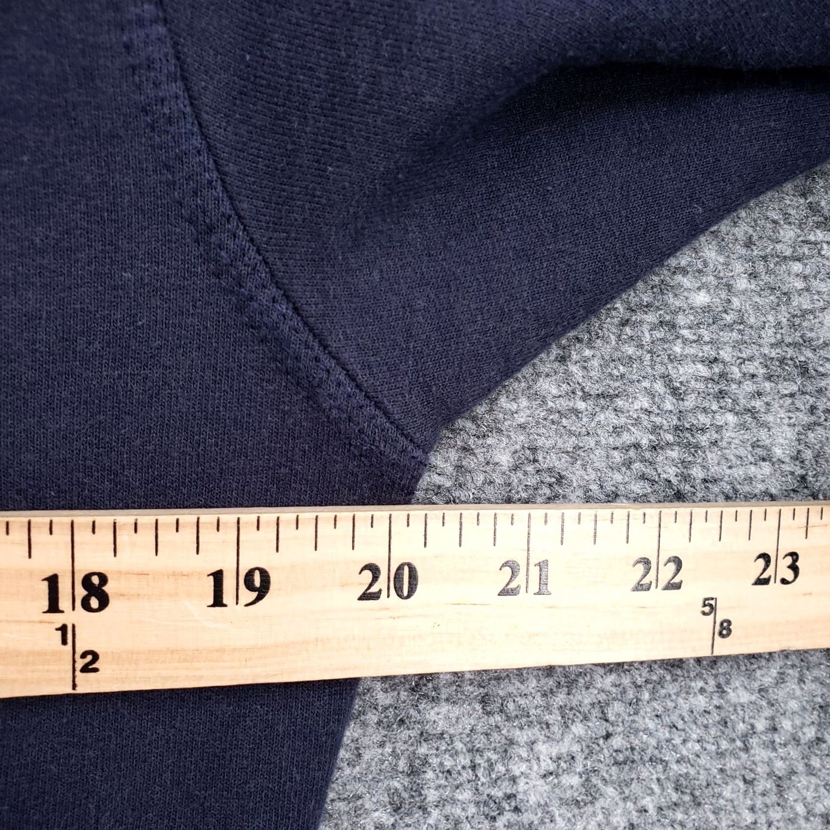 Champion Champion Sweatshirt Mens S Small Blue Crew Neck Pullover Fleece Spell Out Logo Size US S / EU 44-46 / 1 - 7 Thumbnail