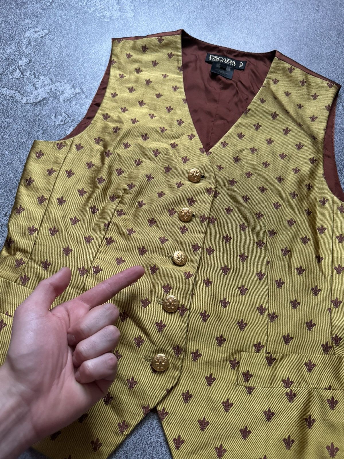 Escada × Escada Sport × Vintage Escada by Margaretha Ley Italy 36 button up vest all printed Size XS / US 0-2 / IT 36-38 - 11 Thumbnail