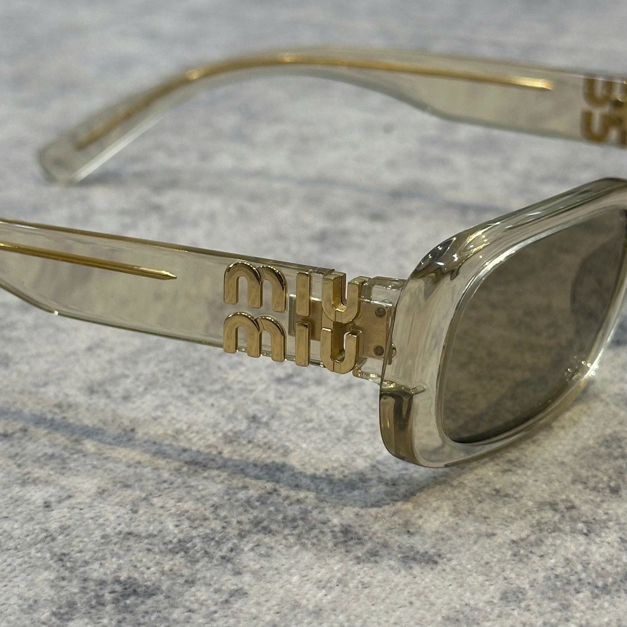 Miu Miu MIU MIU 0MU 08ZS 11T40F Size ONE SIZE - 3 Thumbnail