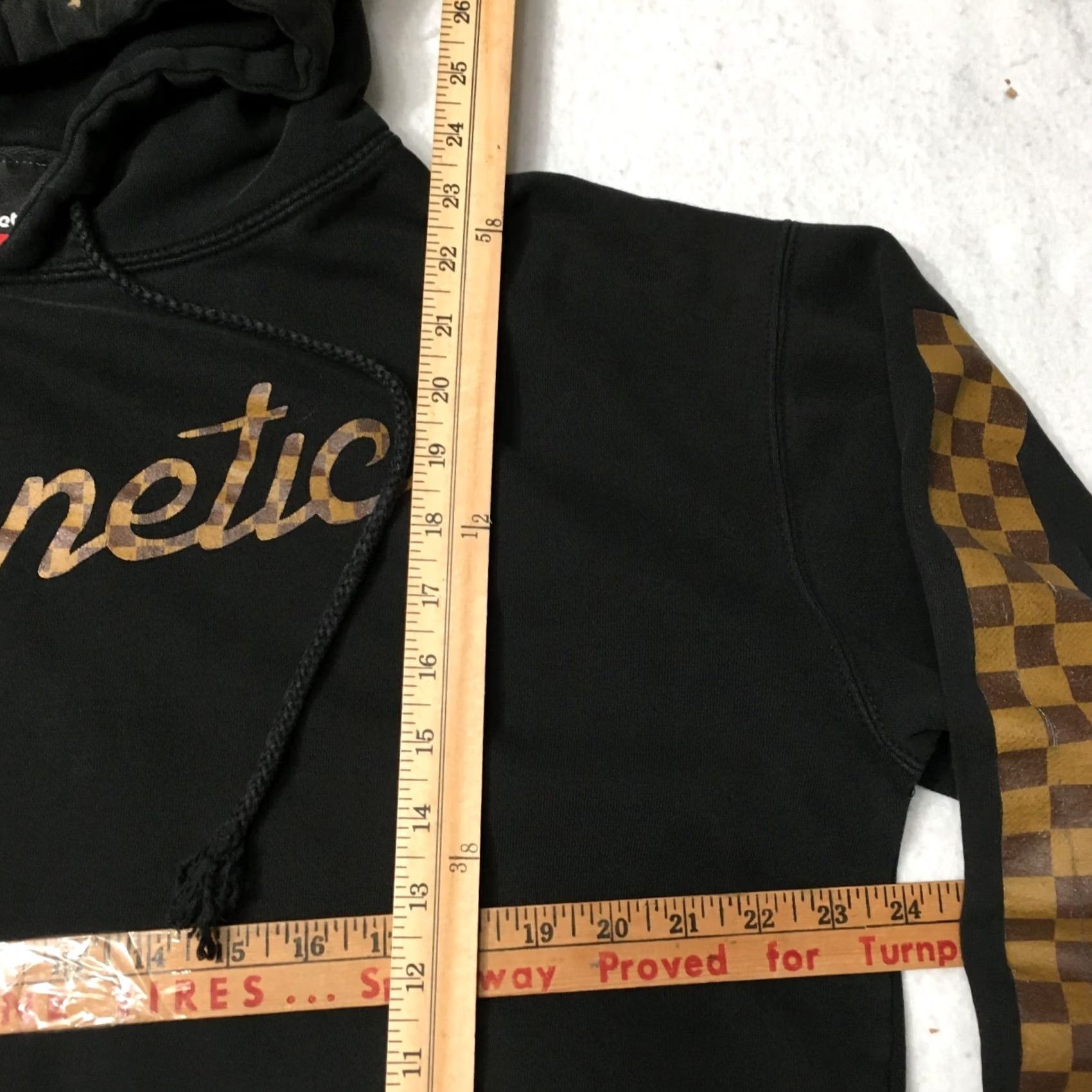 Vintage VINTAGE connetic Surfboards Hoodie Sweatshirt Mens L Black Checkered Sleeves California 90s Shirt Mens Size US L / EU 52-54 / 3 - 4 Thumbnail