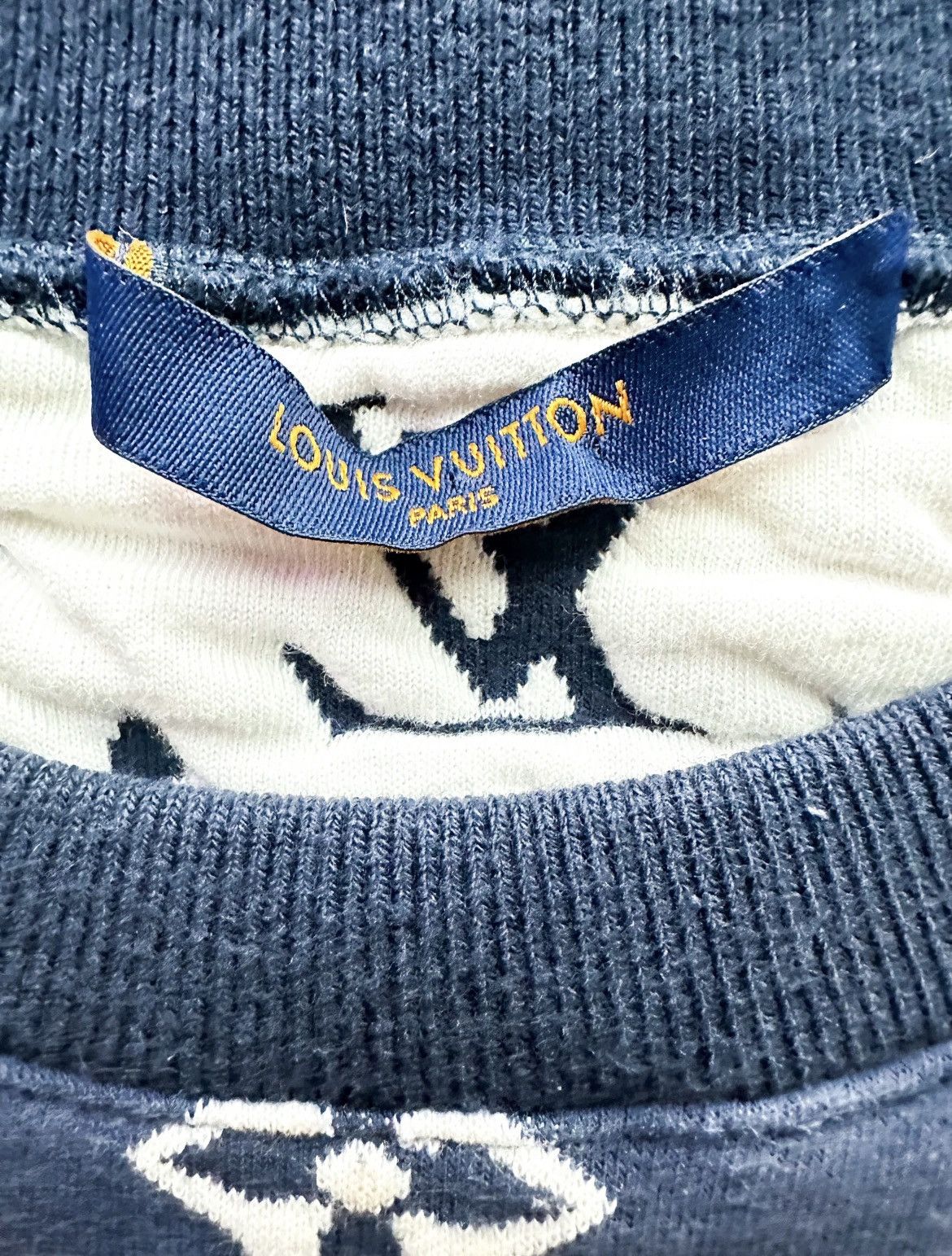 Louis Vuitton Louis Vuitton Navy & White Monogram Sweater Size US S / EU 44-46 / 1 - 3 Thumbnail