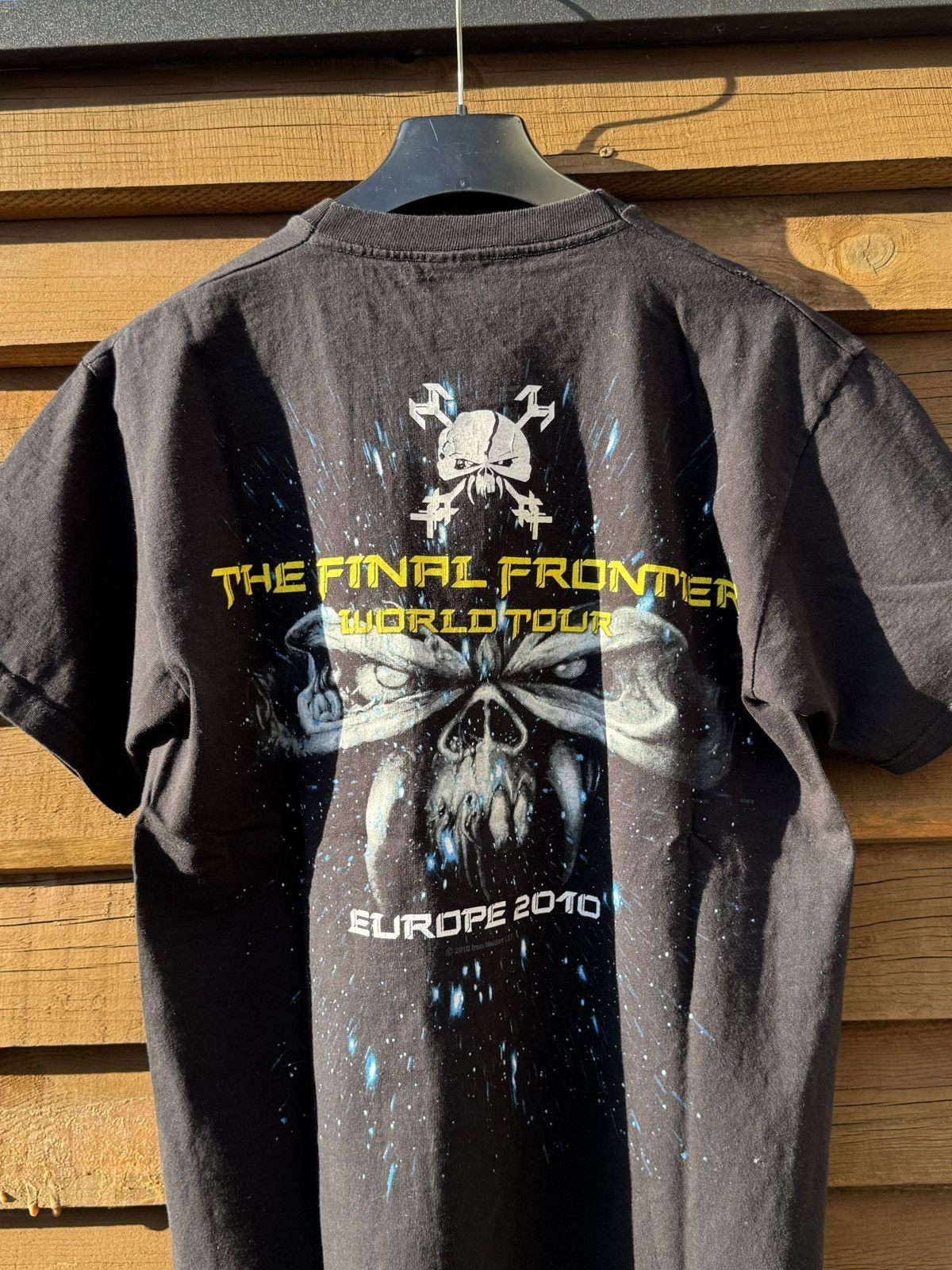 Band Tees Vintage 2010 Iron Made The Final Frontier World Tour Tee Size US L / EU 52-54 / 3 - 7 Thumbnail