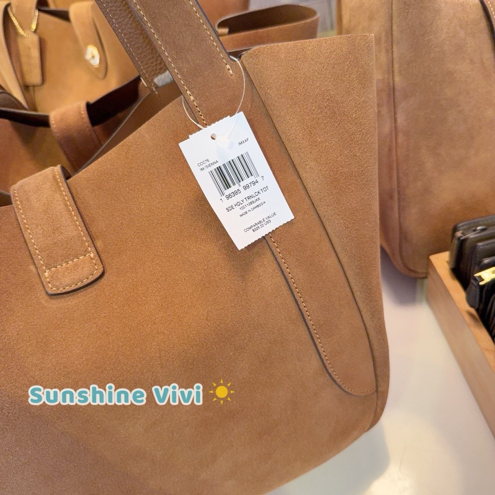 Coach NWT Bundle COACH Klare Bag Charm CCE82 & CCC76 Hadley Tote Size ONE SIZE - 10 Thumbnail