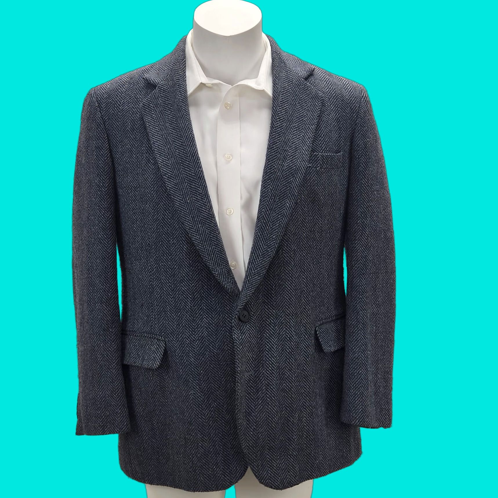 Vintage VINTAGE Hagger Blazer Men 44 Wool Blue Gray Herringbone Tweed 80s 90s Preppy Suit Jacket Size 44R - 1 Thumbnail