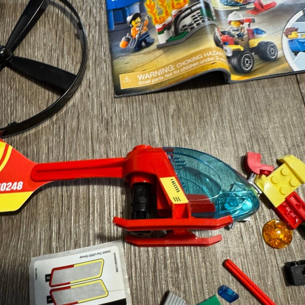 LEGO LEGO City Fire Helicopter Building Set Bundle Lot With Minif Size ONE SIZE - 4 Thumbnail