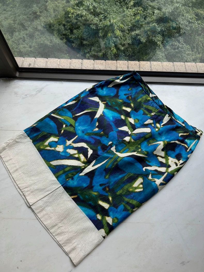 Dries Van Noten DRIES VAN NOTEN size:38 Blue fashion printed silk skirt Size 37" - 7 Thumbnail