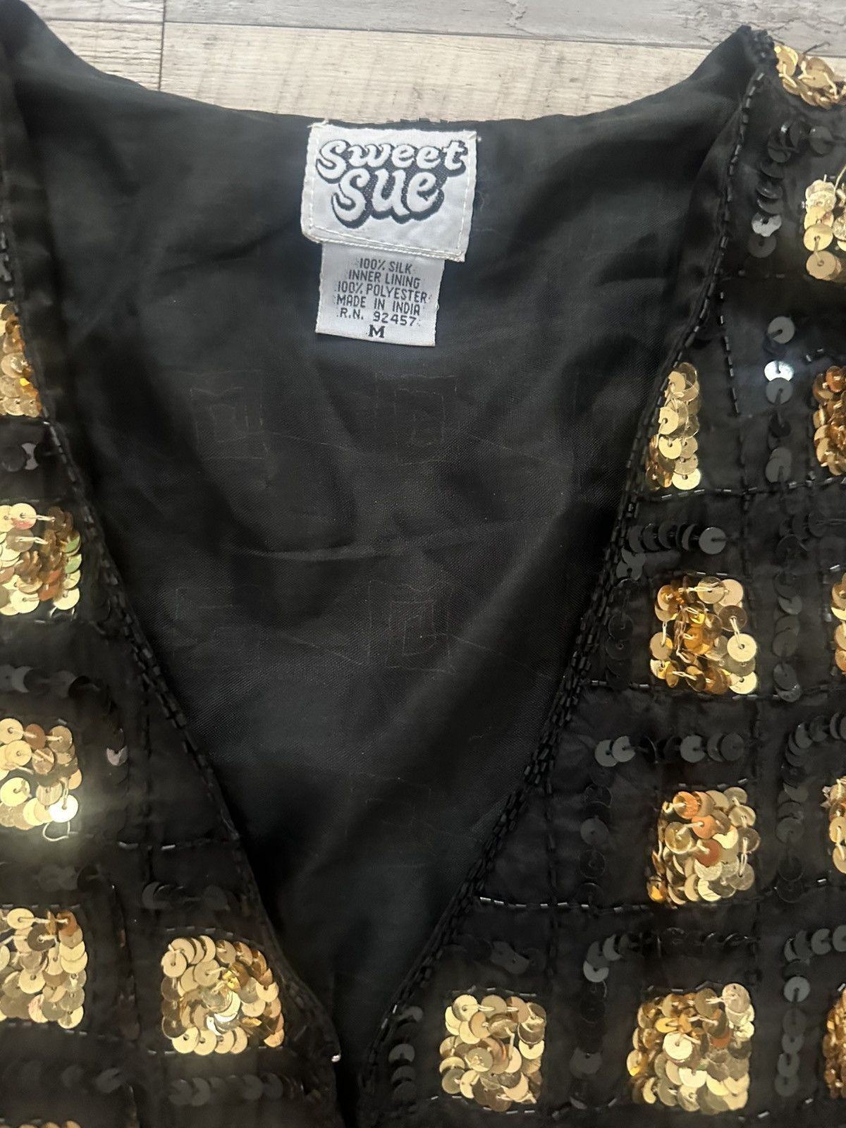 Other Vintage 1970s 100% Silk Black and Gold Beaded/Sequined Vest Size M / US 6-8 / IT 42-44 - 2 Thumbnail