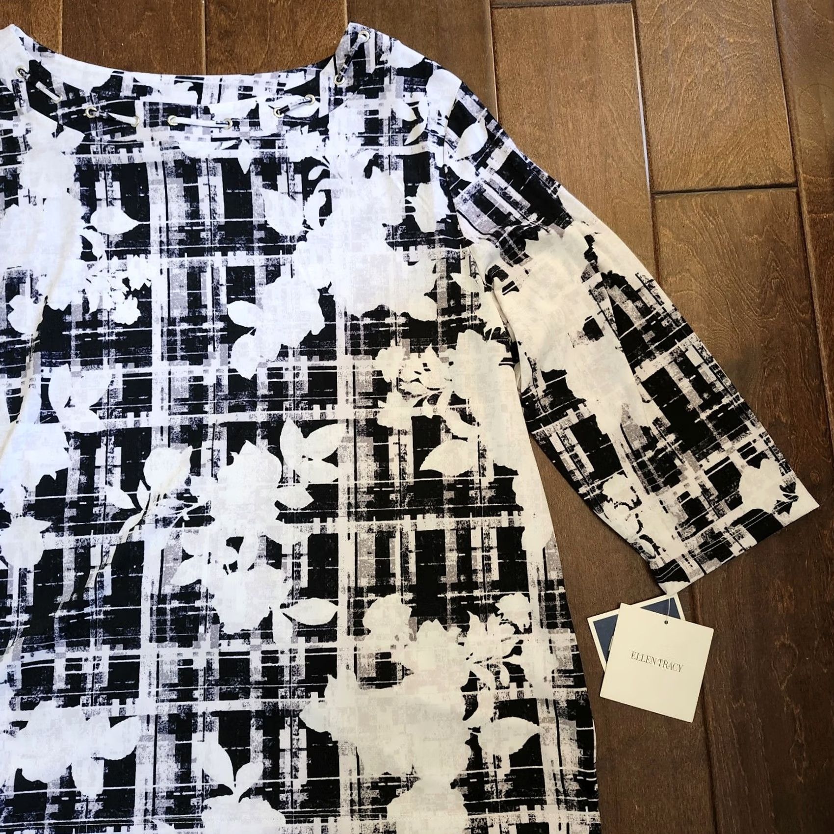Ellen Tracy Ellen Tracy Blouse Womens XL Women Abstract Floral NWT Size Size XL / US 12-14 / IT 48-50 - 3 Thumbnail