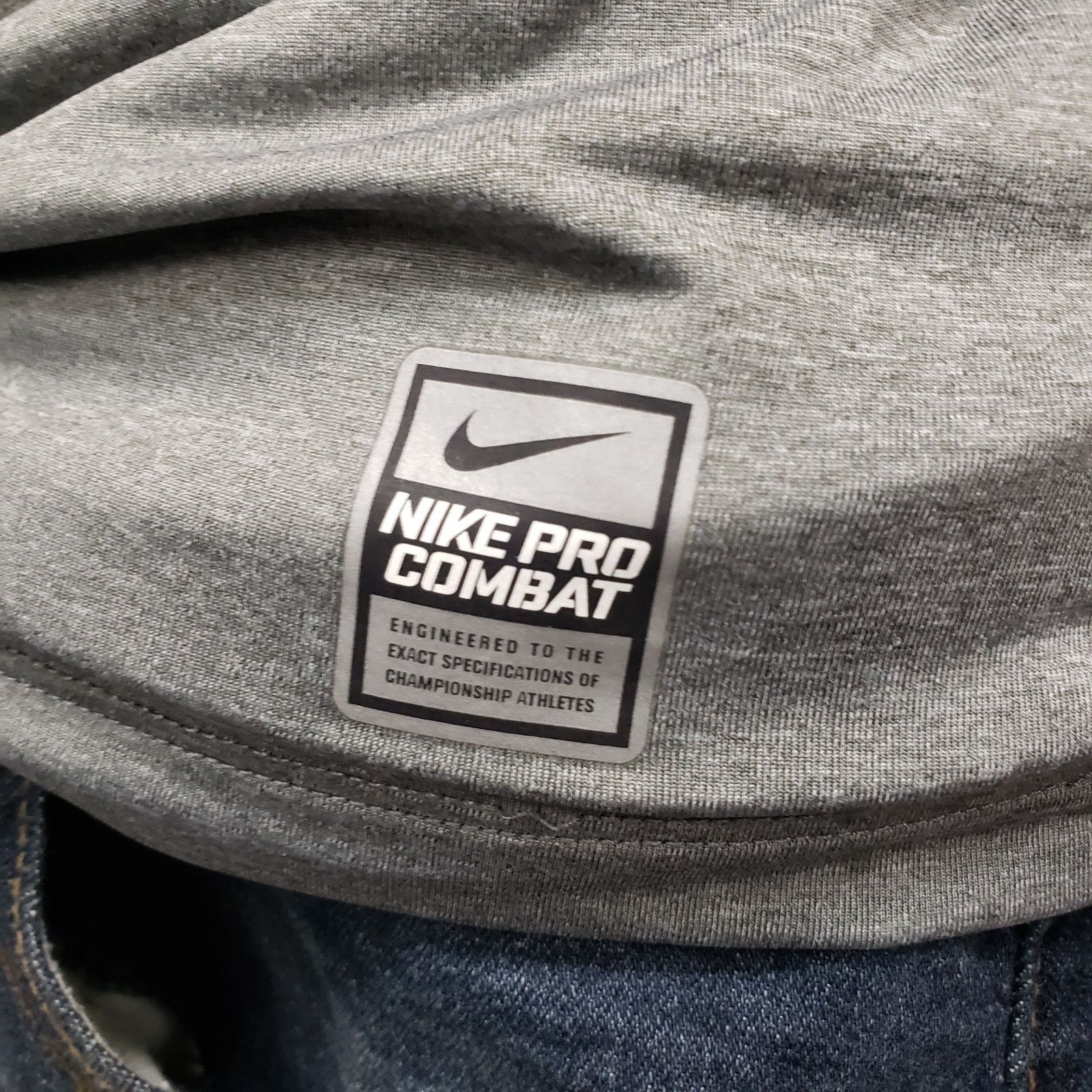 Nike Nike Pro Combat Dri-FIT Fitted Short Sleeve Base Layer Tee Size US S / EU 44-46 / 1 - 8 Thumbnail