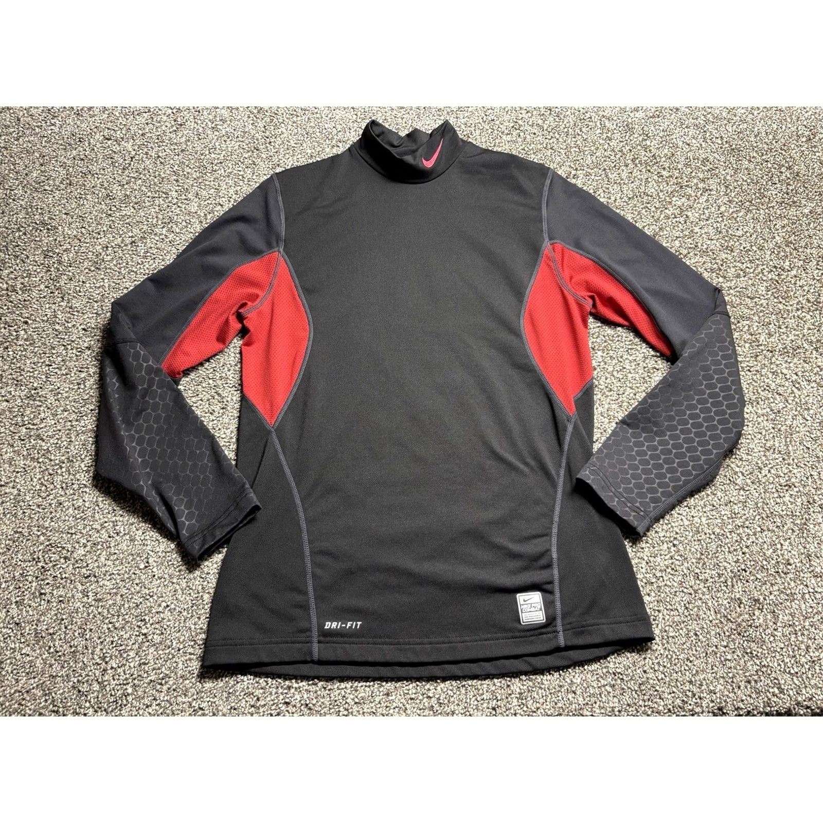 Nike Nike Pro Combat Shirt Men M Black Fitted Compression Long Sleeve Shirt Size US M / EU 48-50 / 2 - 2 Thumbnail