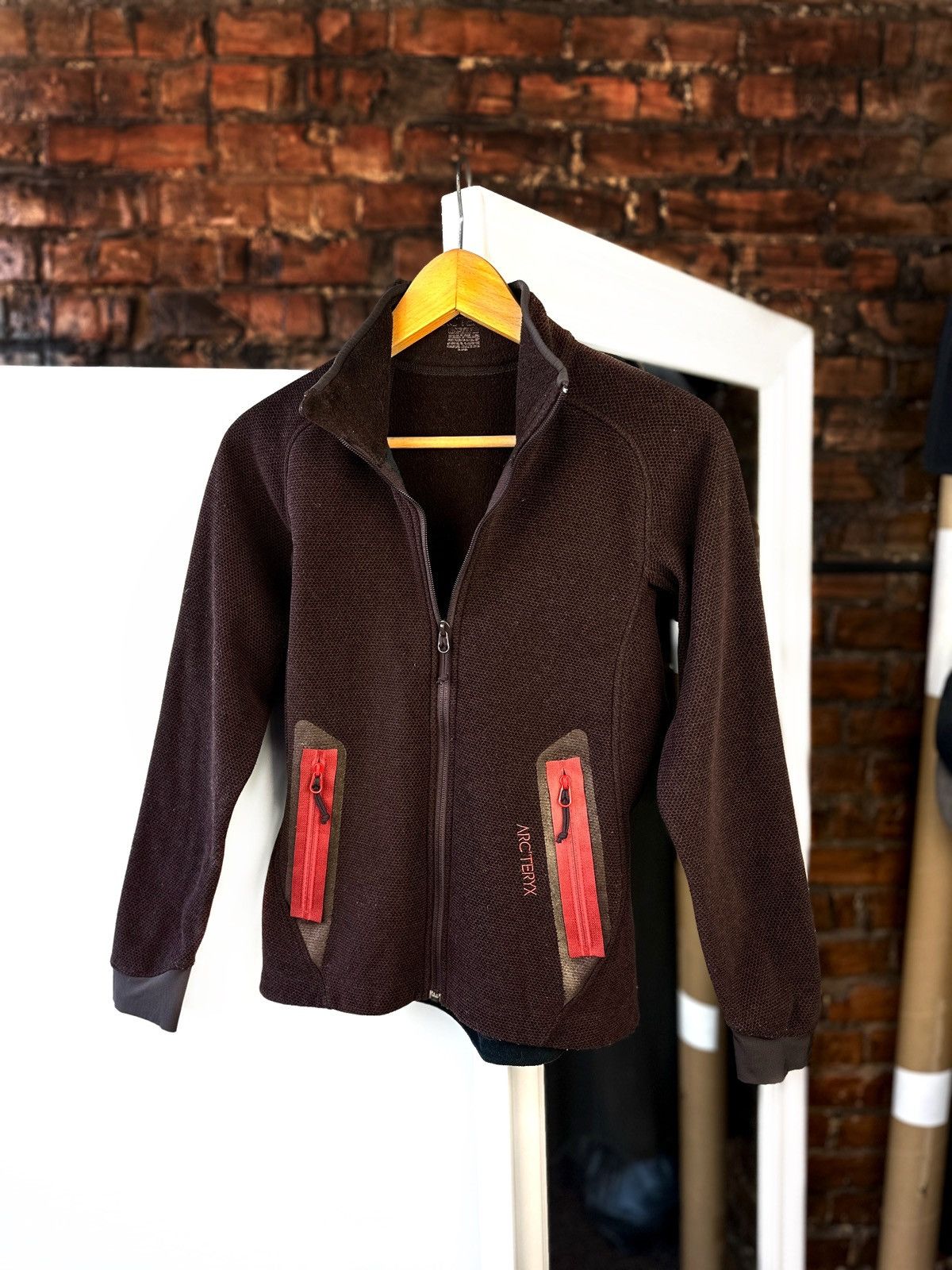 Arc'teryx Women’s Arcteryx Fleece Light Jacket Full Zip Brown Size: XS Size XS / US 0-2 / IT 36-38 - 3 Thumbnail