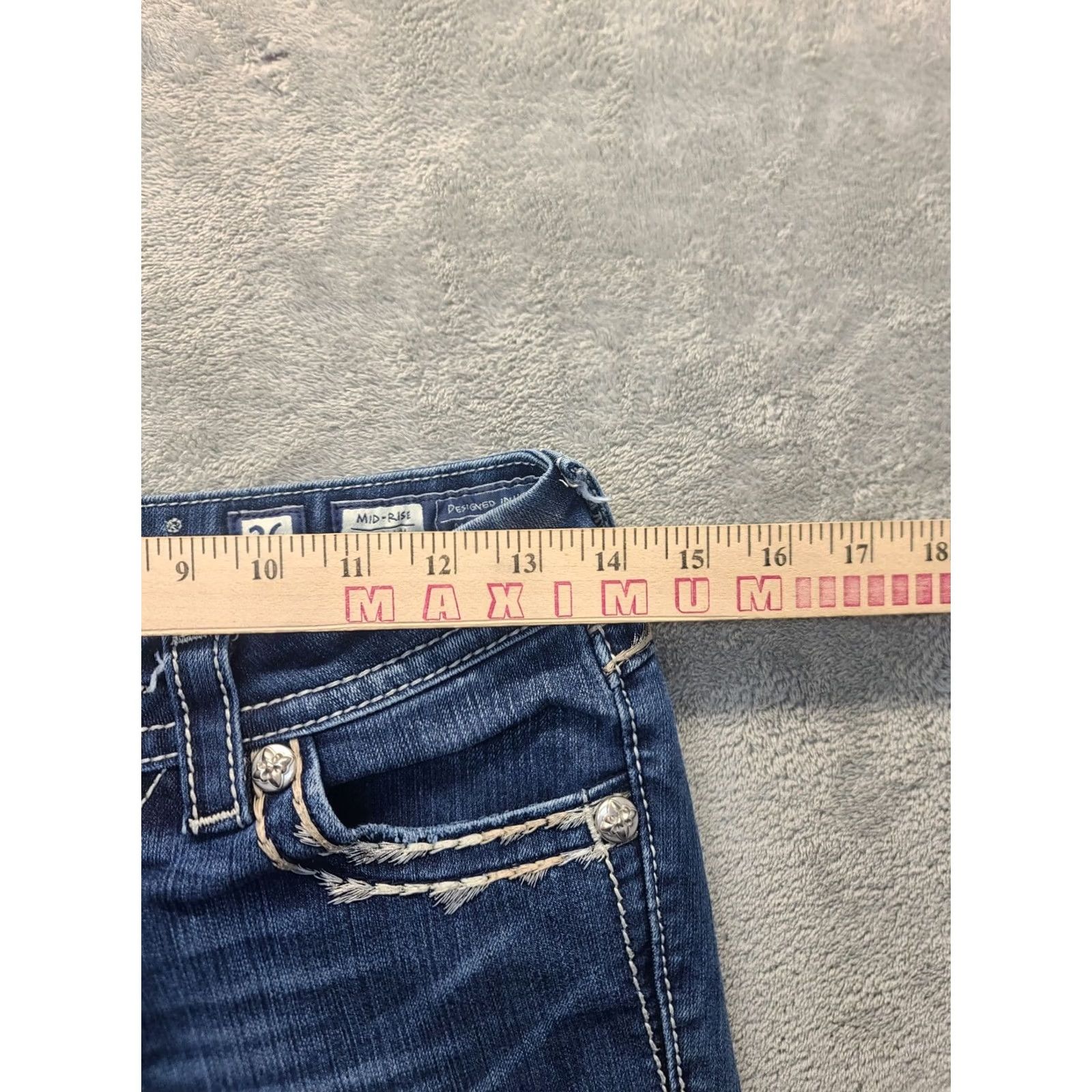 Miss Me Miss Me Jeans Womens 26x30 Mid Rise Skinny Stretch Denim Embroidered Embellished Size 26" / US 2 / IT 38 - 7 Thumbnail