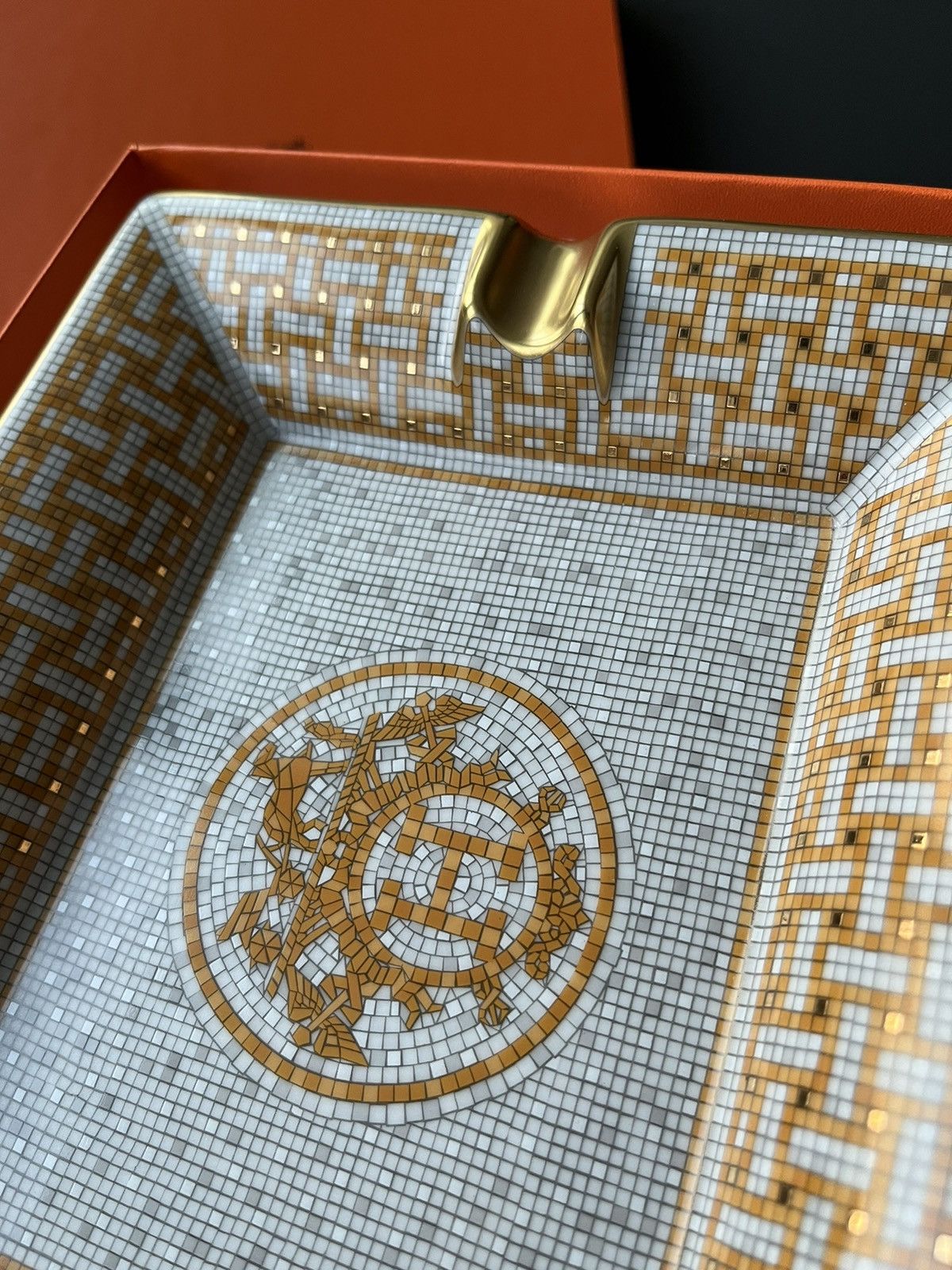 Hermes Rare Brand New Hermes H Logo Mosaique Au 24 Gold Ashtray Size ONE SIZE - 9 Thumbnail