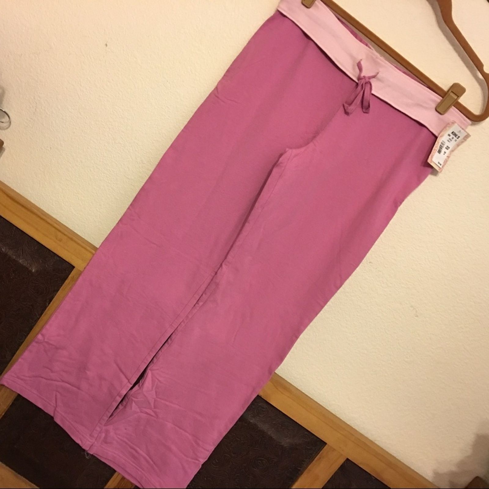 Other Candie’s berry wide band casual yoga pants NWT M Size 30" / US 8 / IT 44 - 1 Thumbnail