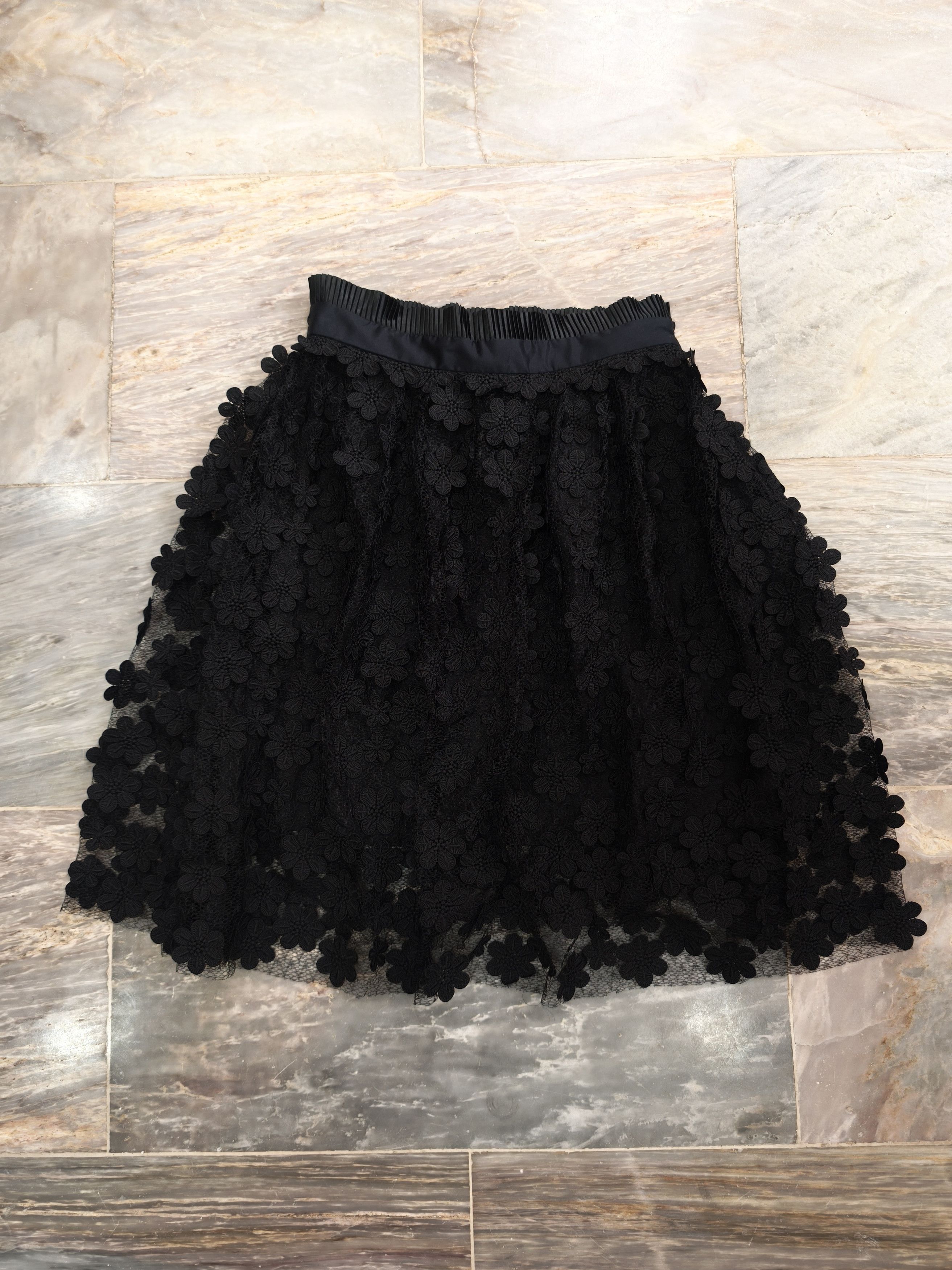 Bape Bapy by Bape Flower Lace Skirt Size 28" / US 6 / IT 42 - 1 Thumbnail