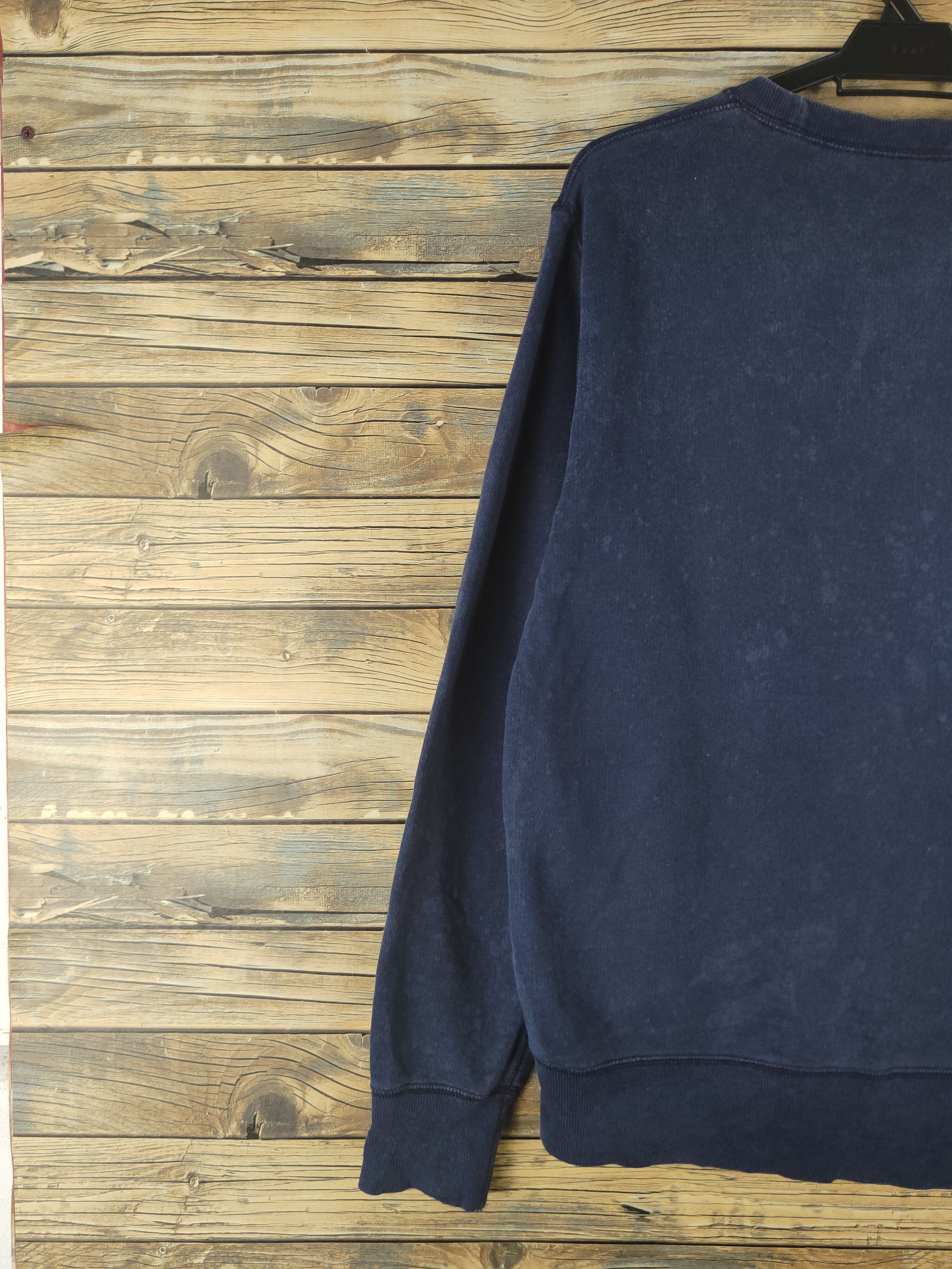 Uniqlo DL Uniqlo wellen surf Navy Sweatshirts #2726 Size US M / EU 48-50 / 2 - 9 Thumbnail