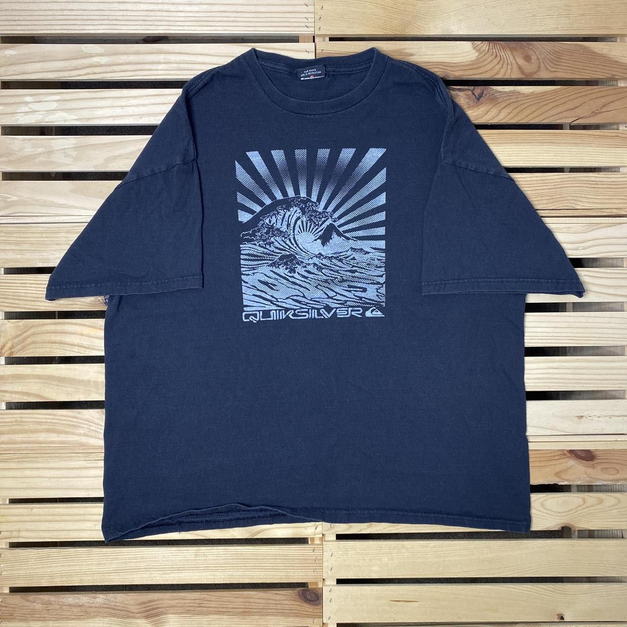 Quiksilver Vintage Quiksilver Faded Black Surf Tee Size XL Size US XL / EU 56 / 4 - 1 Thumbnail