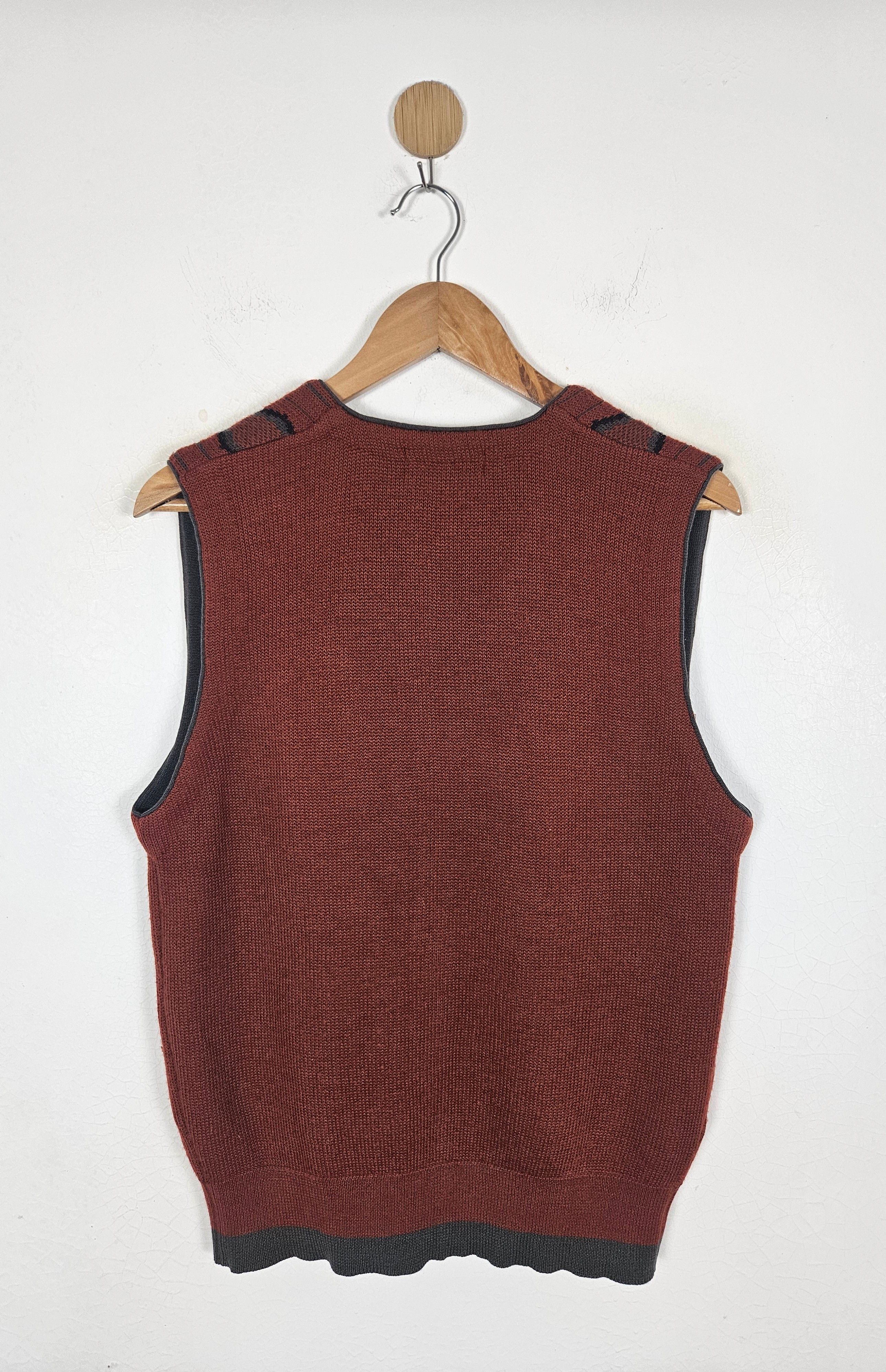 Yves Saint Laurent Yves Saint Laurent Ysl tricots pour homme Sleeveless Size US XL / EU 56 / 4 - 3 Thumbnail