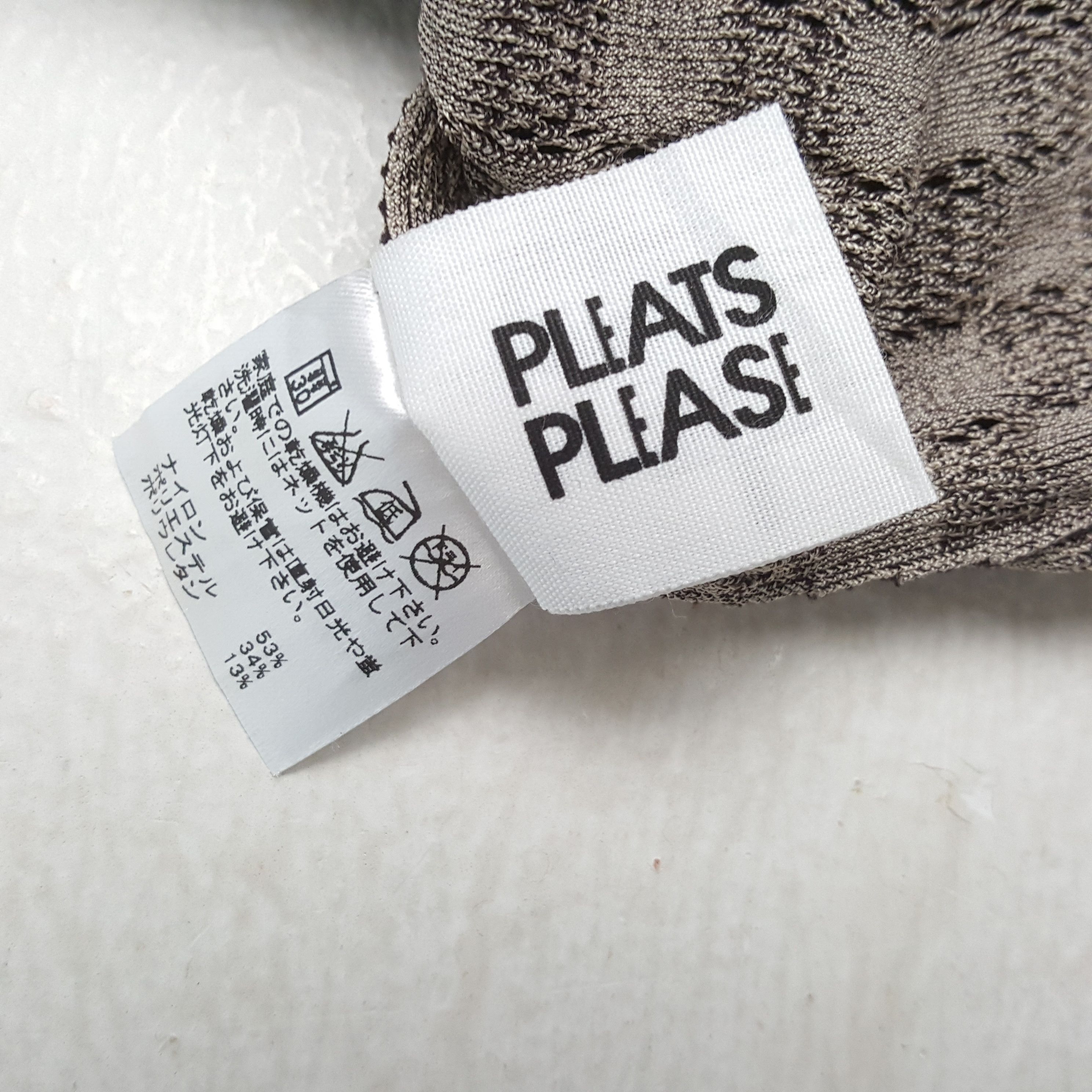 Japanese Brand × Pleats Please Issey Miyake × Vintage PLEATS PLEASE ISSY MIYAKE Japanese Designer Brand Tshirt Size XS / US 0-2 / IT 36-38 - 7 Thumbnail