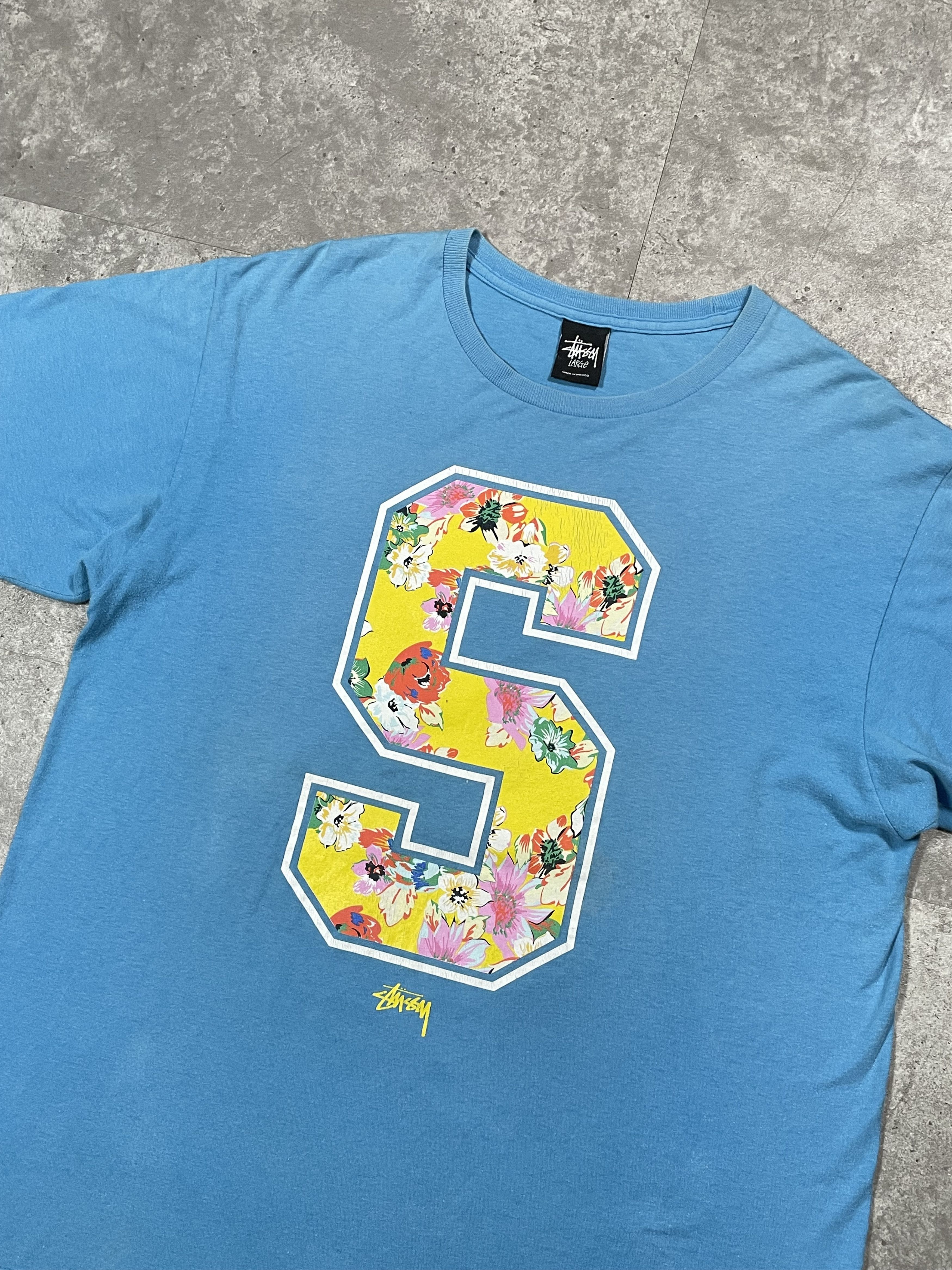 Stussy 00s Stussy 80 Flower Graphic Tshirt Tee y2k style Size US L / EU 52-54 / 3 - 2 Thumbnail