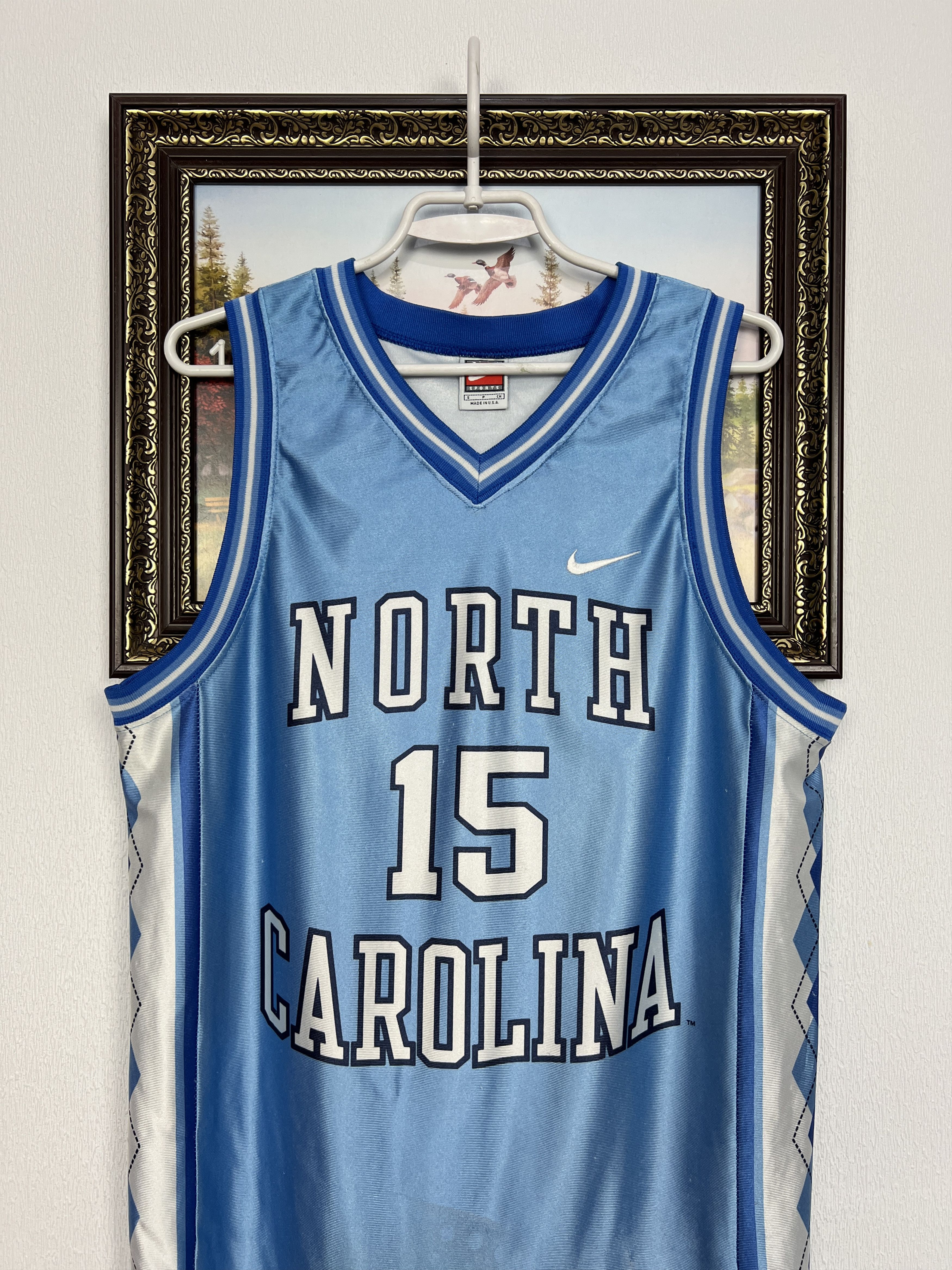 Nike Vintage UNC North Carolina Tar Heels Vince Carter #15 Jersey Size US S / EU 44-46 / 1 - 2 Thumbnail