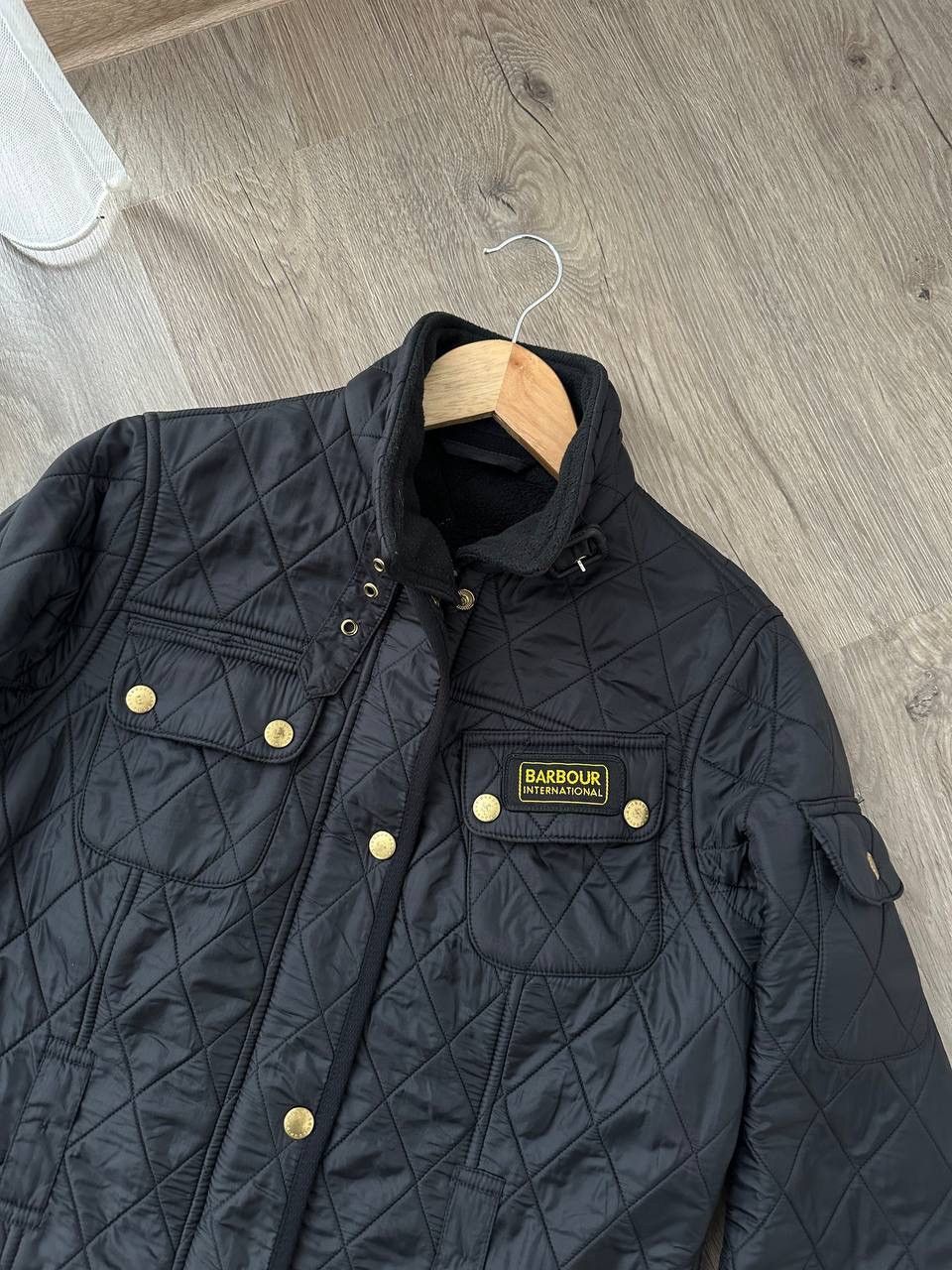Barbour × Vintage Vintage Barbour International Quilted Black Jacket Size M / US 6-8 / IT 42-44 - 9 Thumbnail