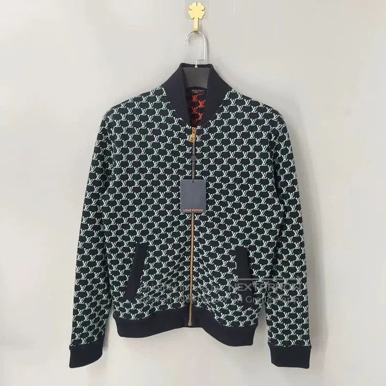 Louis Vuitton Louis Vuitton SS24 Knit Zip Jacket. Size US S / EU 44-46 / 1 - 1 Thumbnail