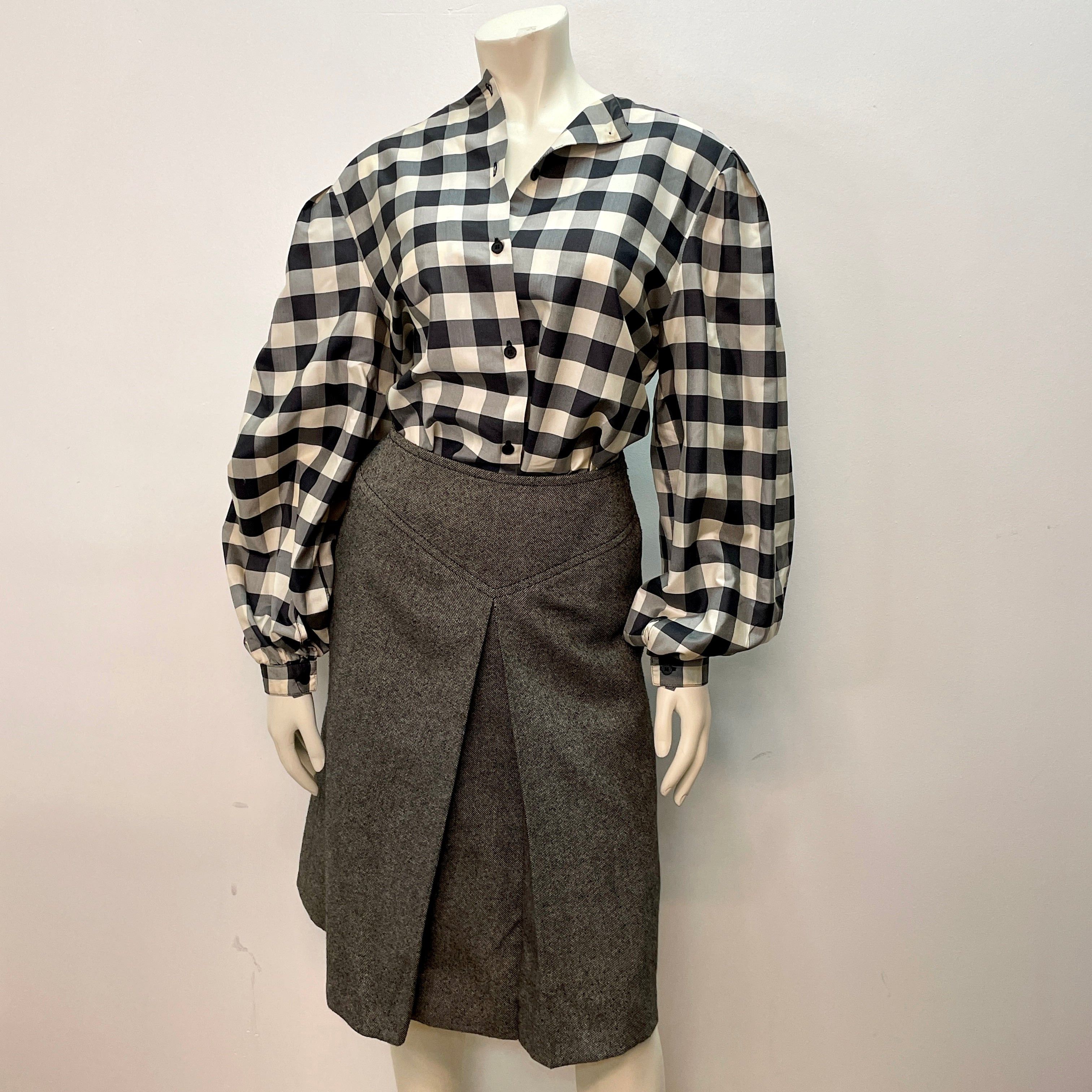 Dior Made In France Vintage Miss Dior Wool Skirt 25" Waist Size 25" / US 0 / IT 36 - 2 Thumbnail