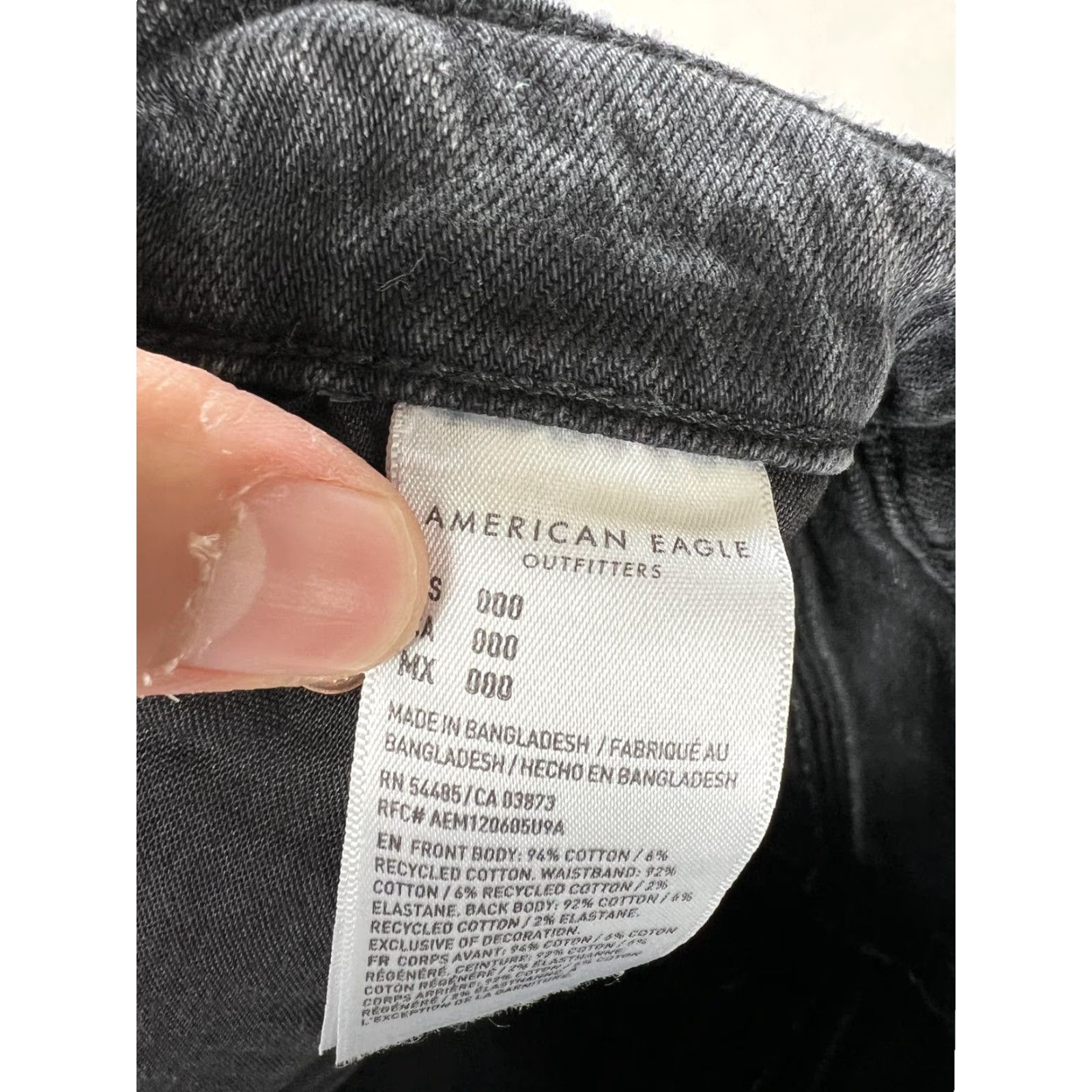 American Eagle Outfitters American Eagle Shorts Womens 00 Black Mom Short Distressed Cutoff Frayed Hem Size 24" / US 00 / IT 34 - 5 Thumbnail