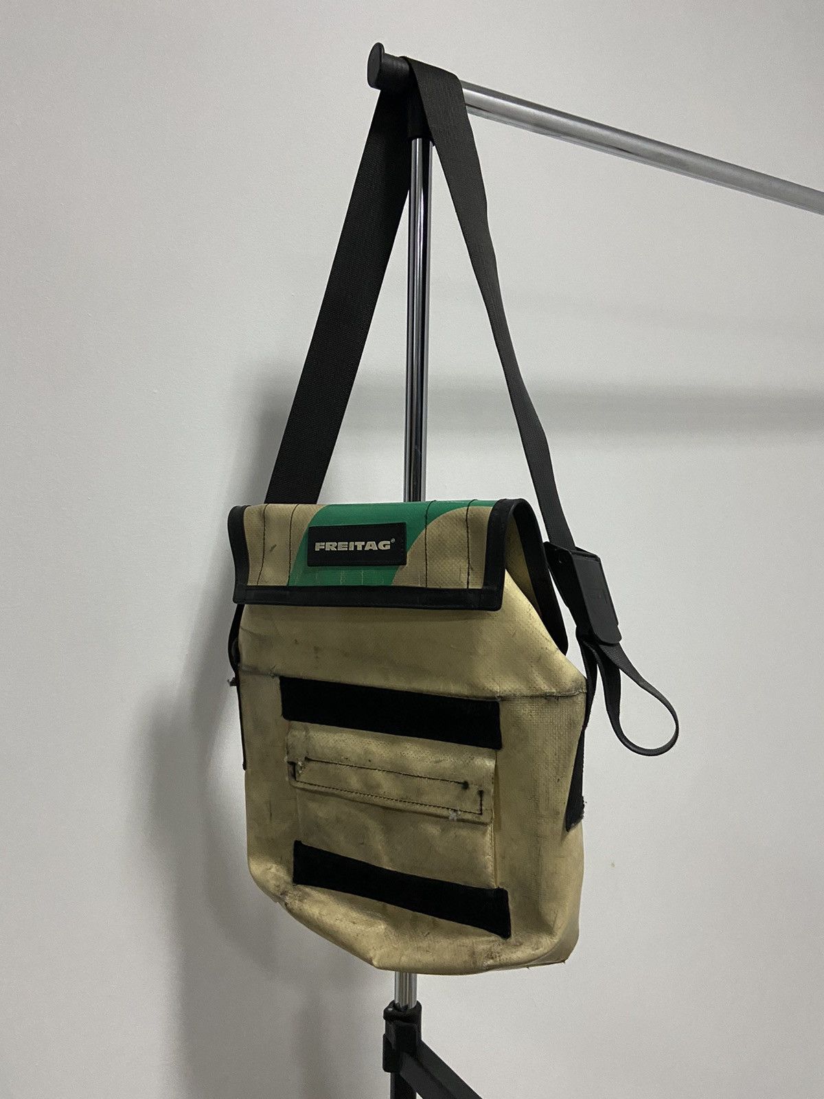 Freitag × Vintage Freitag 3 in 1 Vintage Waterproof shoulder Bag Recycle ♻️ Size ONE SIZE - 10 Thumbnail