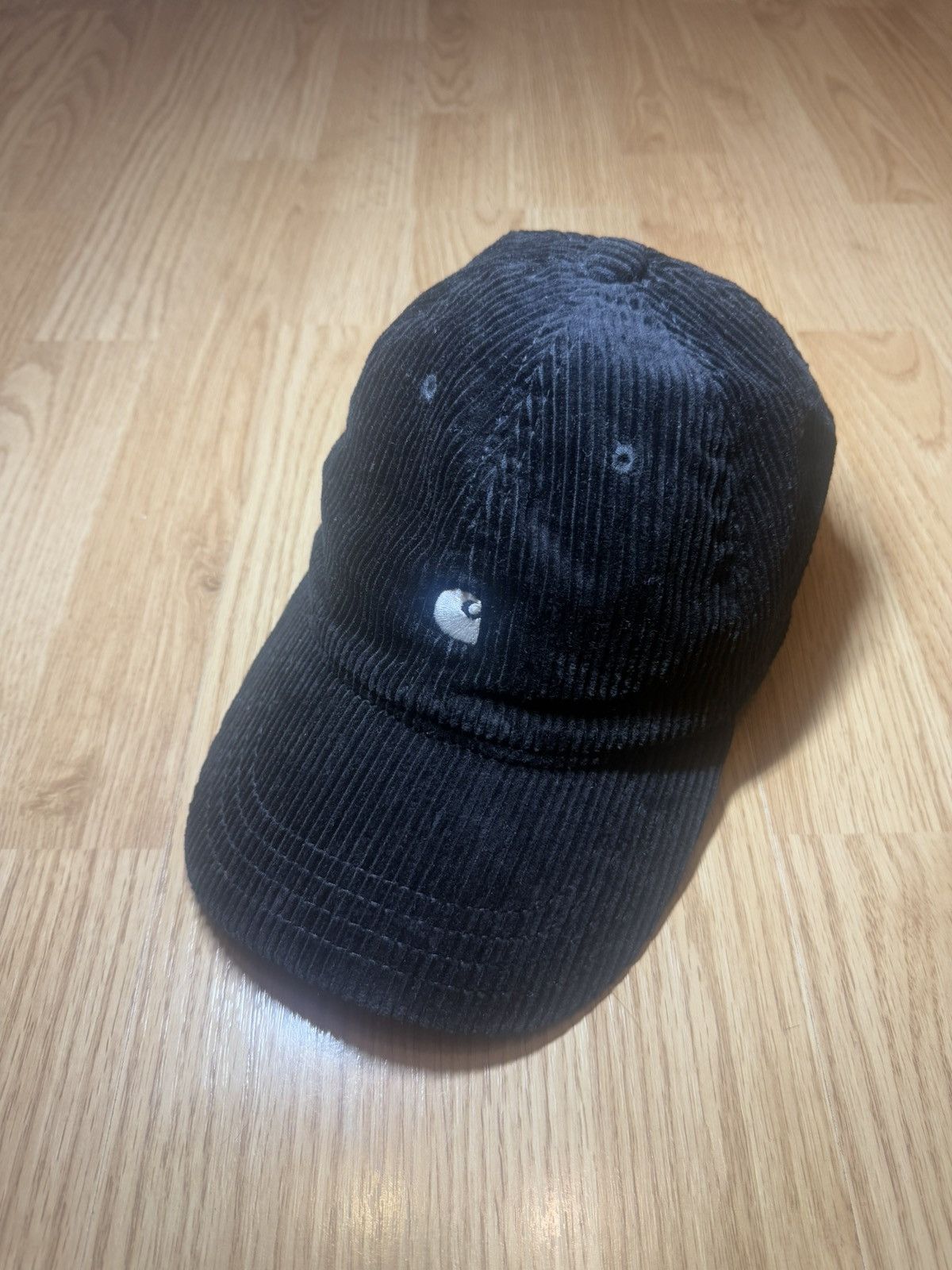 Carhartt VERY RARE CARHARTT WORK IN PROGRESS HATS VELVET CAP 90s HYPE Size ONE SIZE - 1 Thumbnail