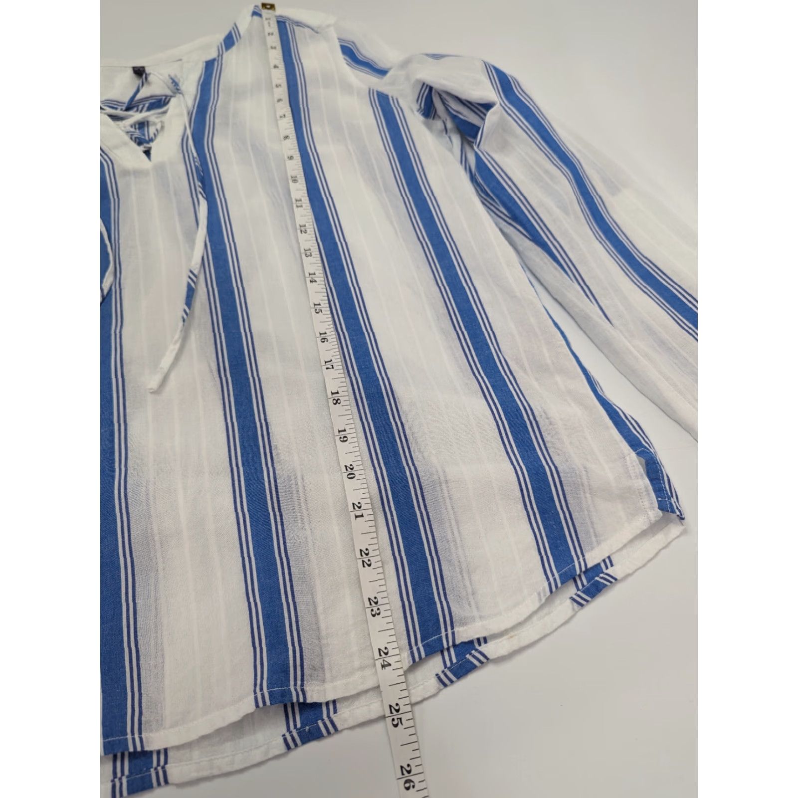 NYDJ NYDJ White Blue Vertical Stripe V-neck Tie Neck Blouse Roll-Up Sleeve Size M Womens Shirt Blouse 100% Cotton Blue Stripe Size M / US 6-8 / IT 42-44 - 4 Thumbnail