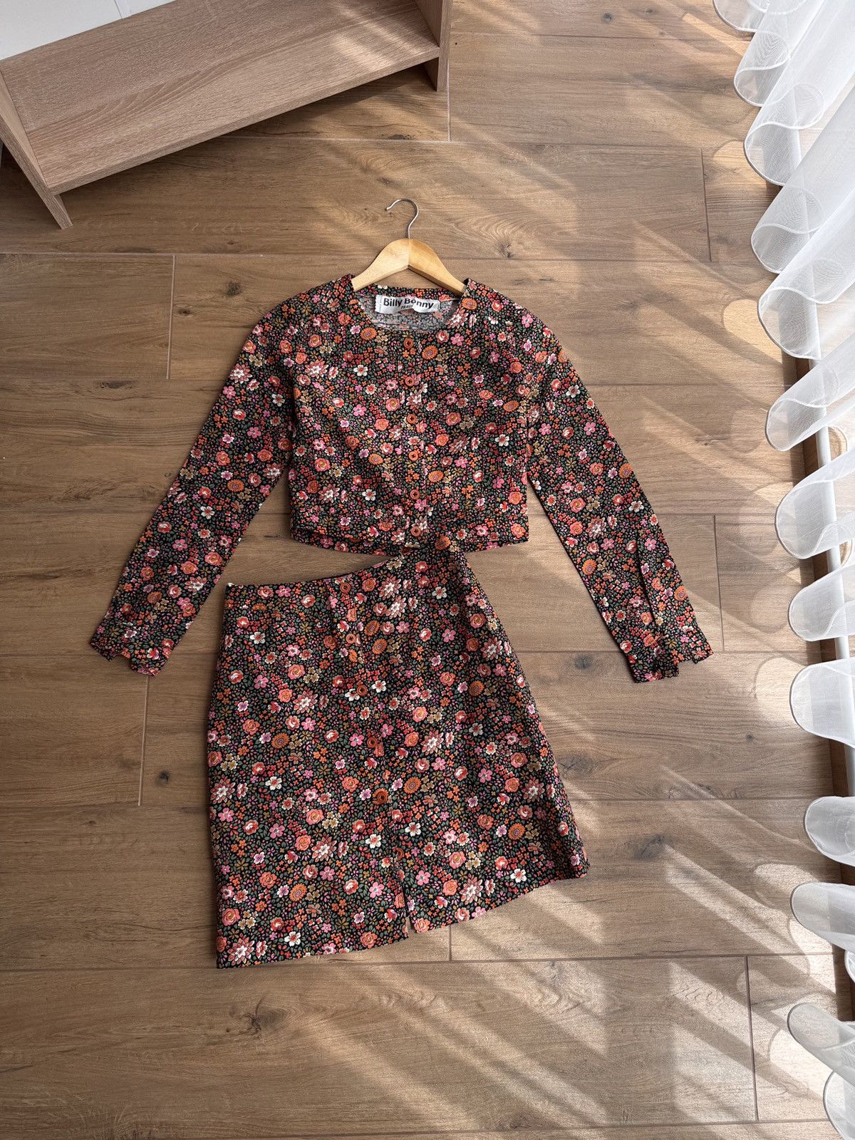 Japanese Brand × Vintage Vintage Billy Bonny Paris Floral Streetwear W' Skirt Suit Size 24" / US 00 / IT 34 - 1 Thumbnail