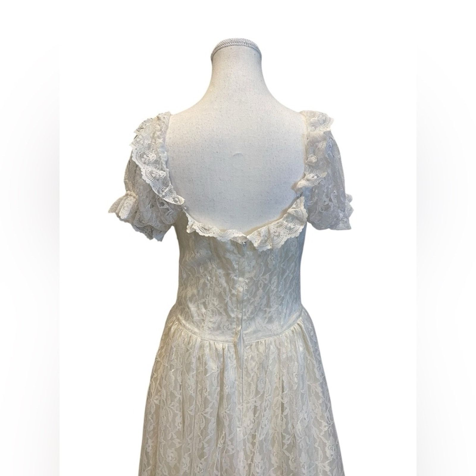 Other Gunne Sax Vtg ivory White Lace Maxi Dress Sz:11 Size ONE SIZE - 9 Thumbnail