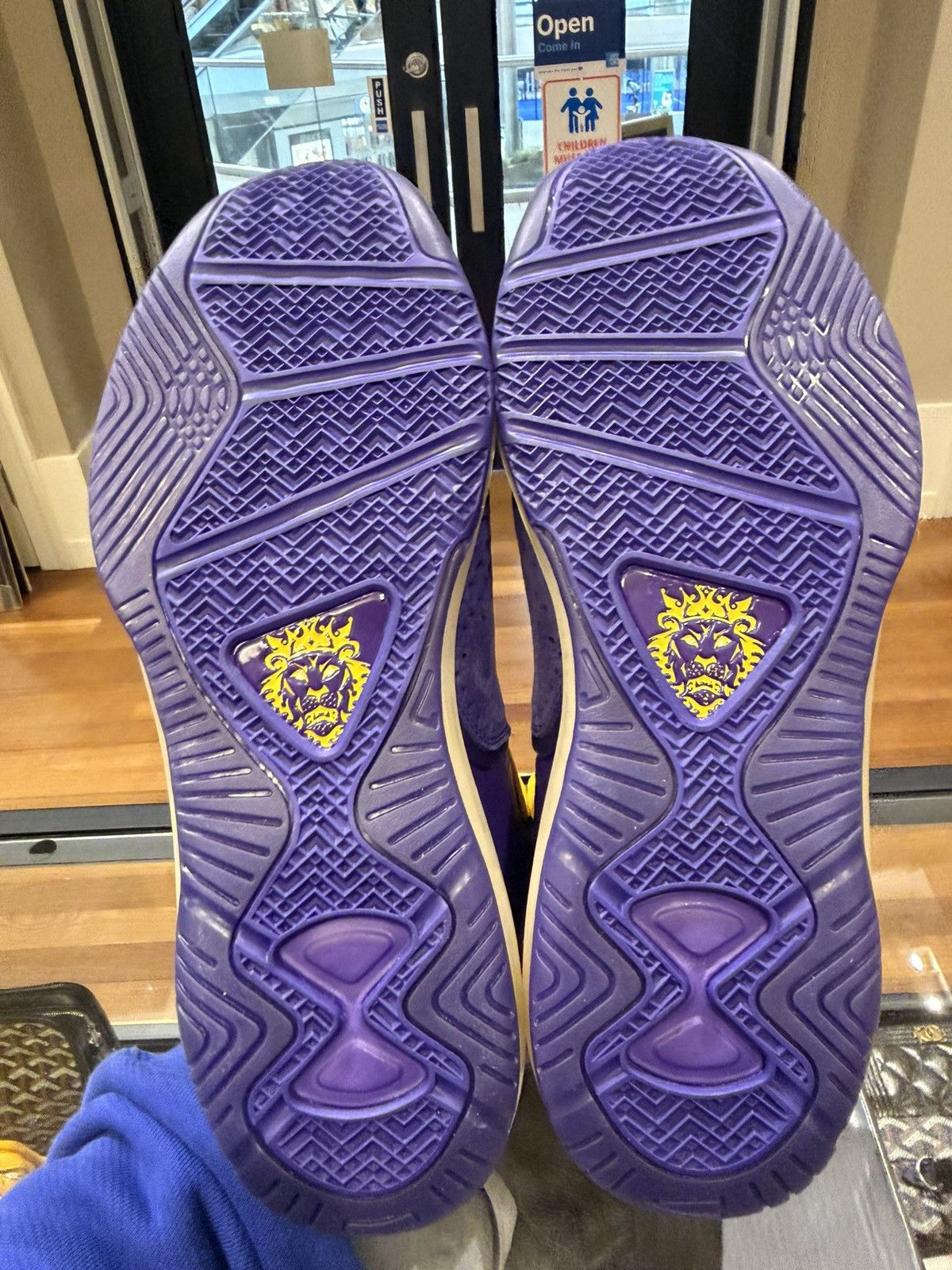 Nike Nike Lebron 8 ‘Lakers’ Size US 11 / EU 44 - 5 Thumbnail