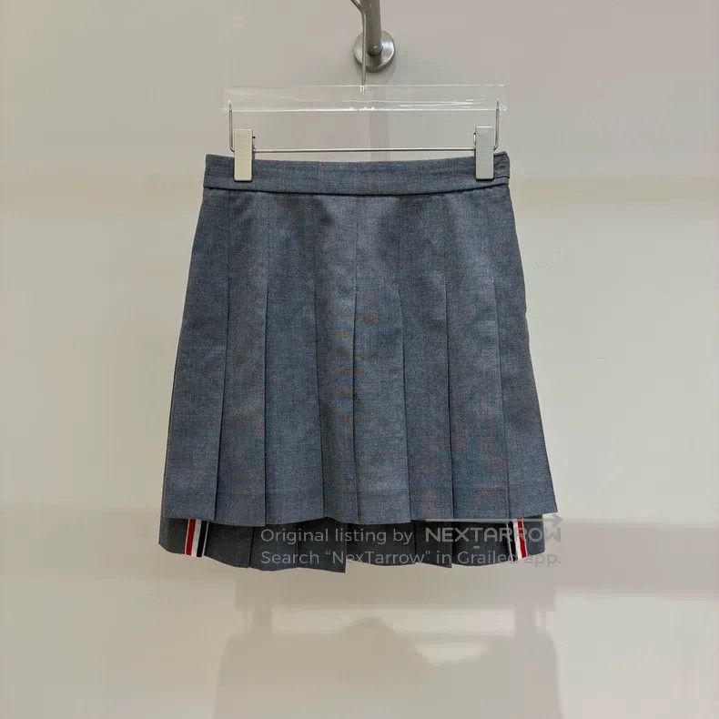 Thom Browne Thom Browne Classic Pleated Skirt Size 26" / US 2 / IT 38 - 1 Thumbnail