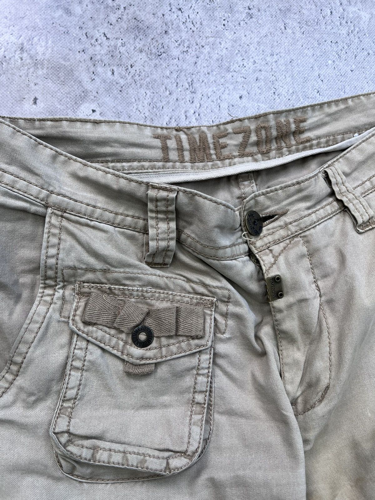 Issey Miyake × Japanese Brand × Tete Homme 2000s Tete Home Multipocket Bondage Cargo Pants Size US 33 - 6 Thumbnail