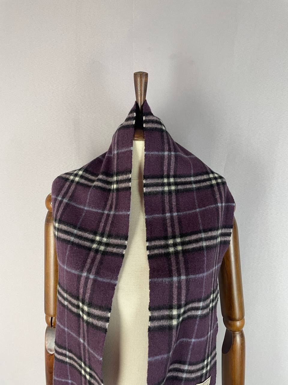 Burberry Burberry Nova Check Purple Scarf Cashmere Size ONE SIZE - 6 Thumbnail