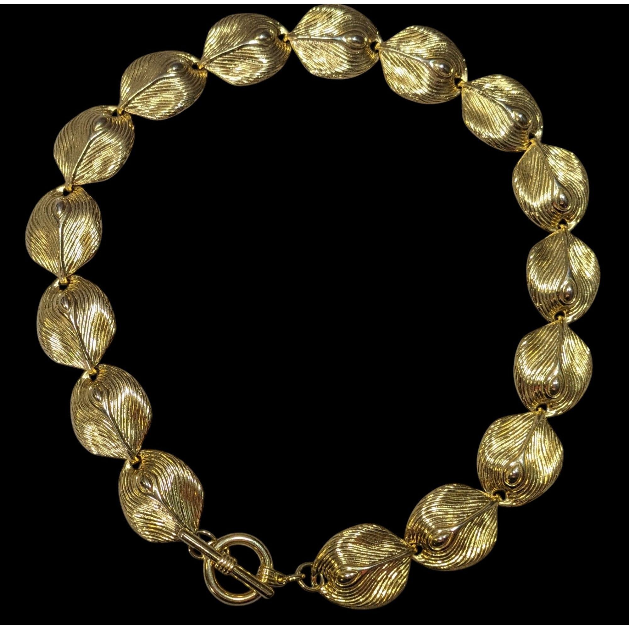 Other Vintage Peacock Feather Gold Tone Link Toggle Necklace Size ONE SIZE - 1 Thumbnail