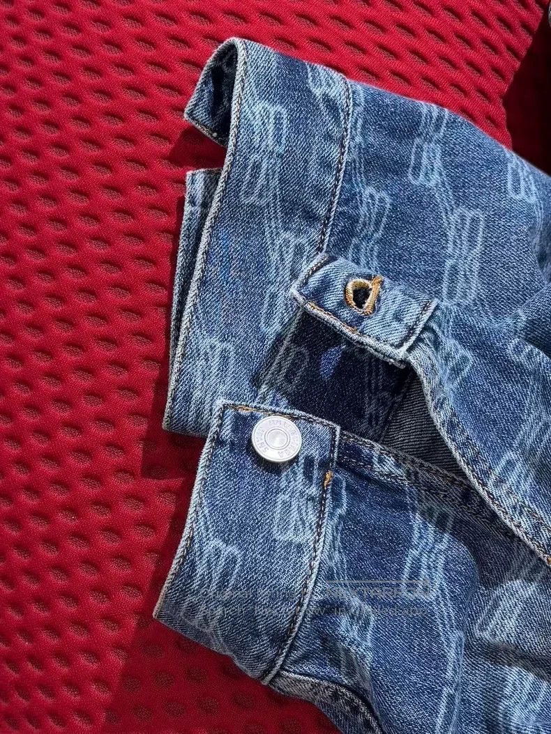 Balenciaga Balenciaga Logo Printed Single Breasted Reversible Denim J Size US XS / EU 42 / 0 - 5 Thumbnail