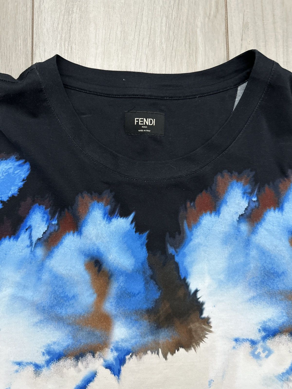 Fendi Fendi Blue Abstract Gradient Graphic Tee Size XL Italy Size US XL / EU 56 / 4 - 3 Thumbnail