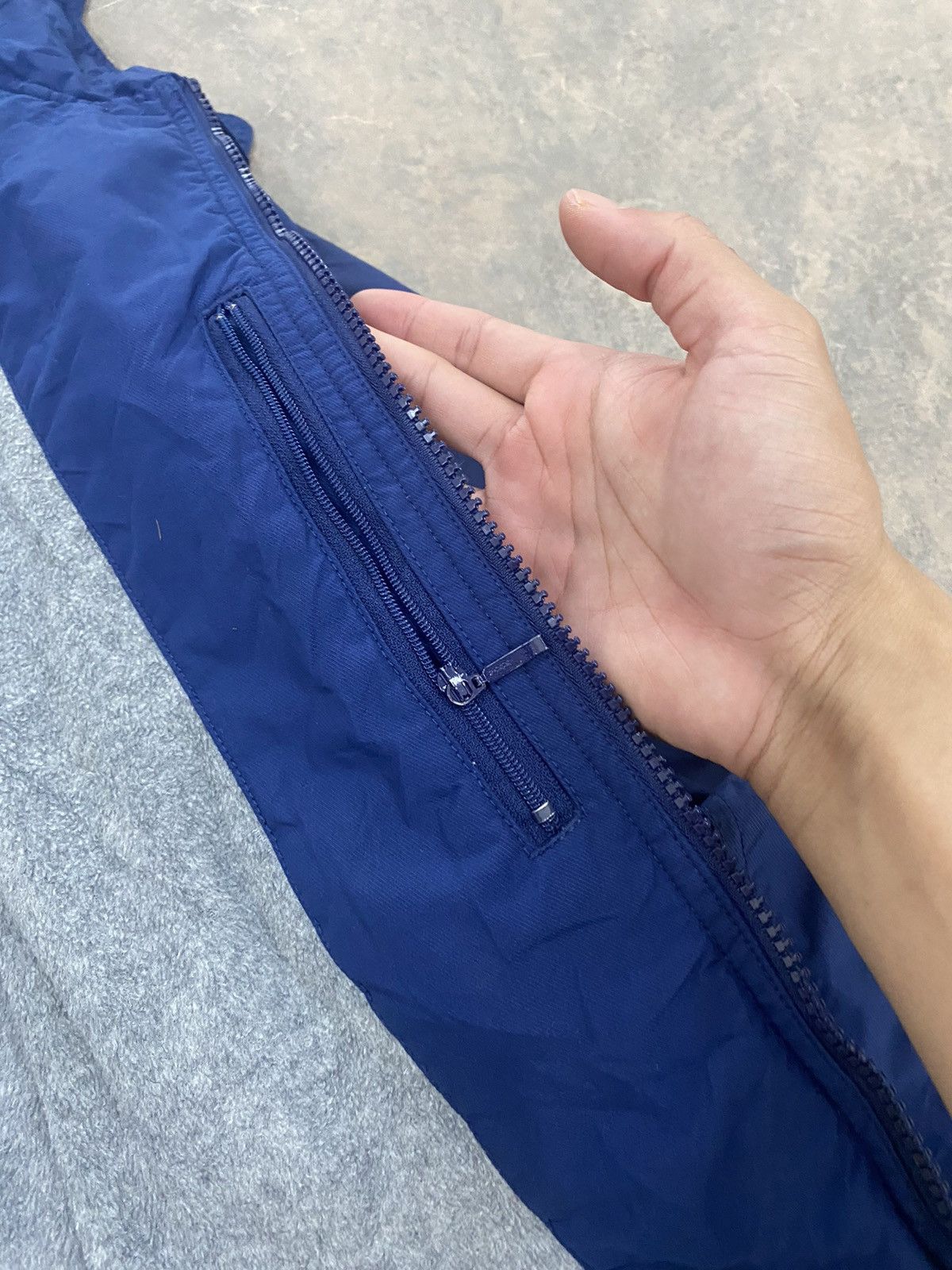 Nike VINTAGE 90s NIKE BIG SWOOSH BACKHIT WINDBREAKER JACKET BLUE Size US XXL / EU 58 / 5 - 13 Thumbnail