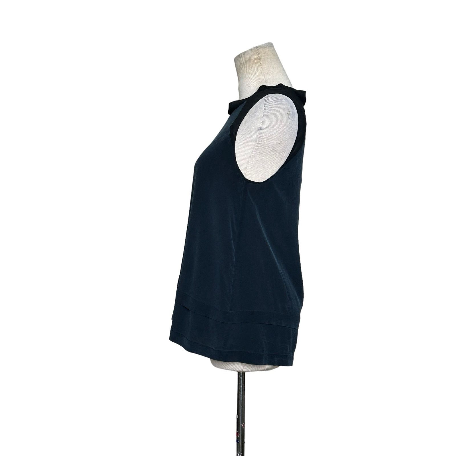 Madewell Madewell black silk sleeveless blouse size small Size S / US 4 / IT 40 - 9 Thumbnail