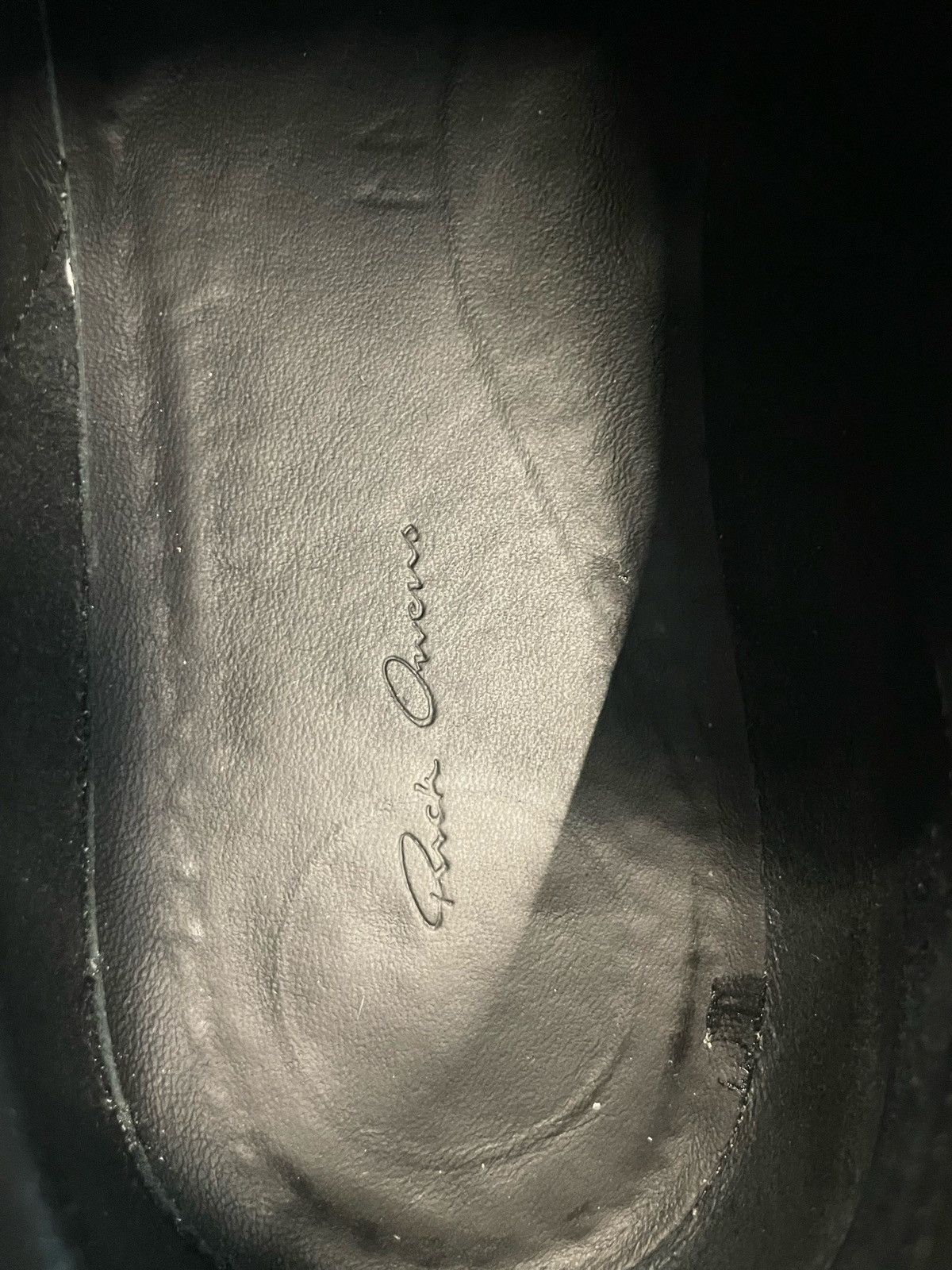 Rick Owens Rick Owens AW25 Minimal Low-Top Sneaker Size US 7 / EU 40 - 9 Thumbnail