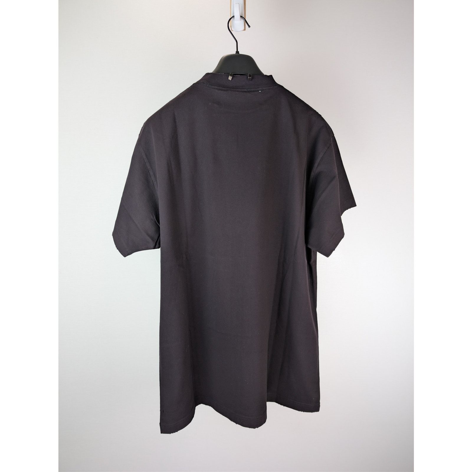 Balenciaga o1rshd1 Pierced Oversized Vintage Jersey T-Shirt in Black Size US S / EU 44-46 / 1 - 10 Thumbnail