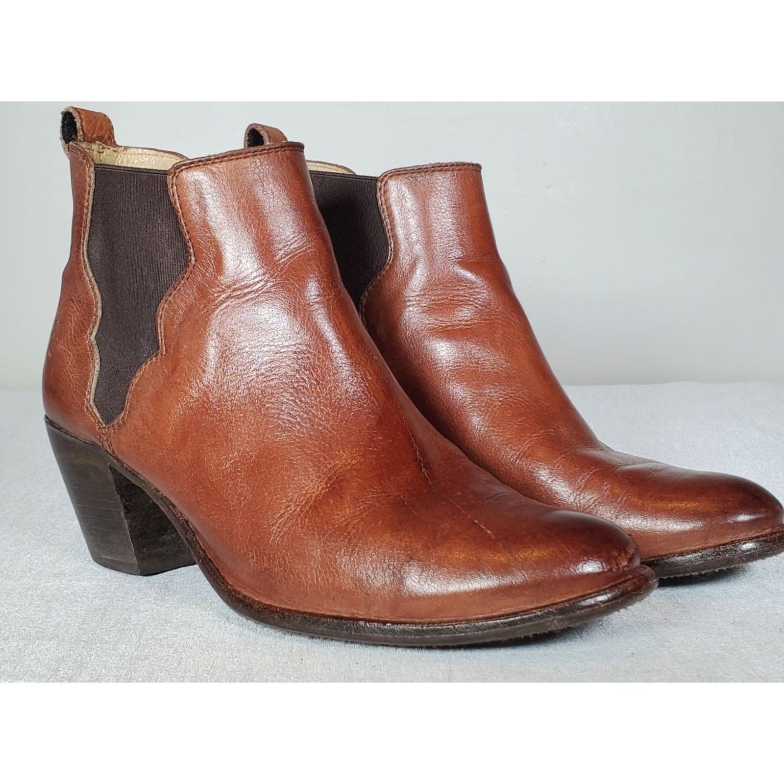 Frye FRYE Jackie Gore Stitching Horse Booties Brown Saddle Dakota Leather Women's US 8.5 B Chelsea Leather Boots Size US 9 / IT 39 - 2 Thumbnail