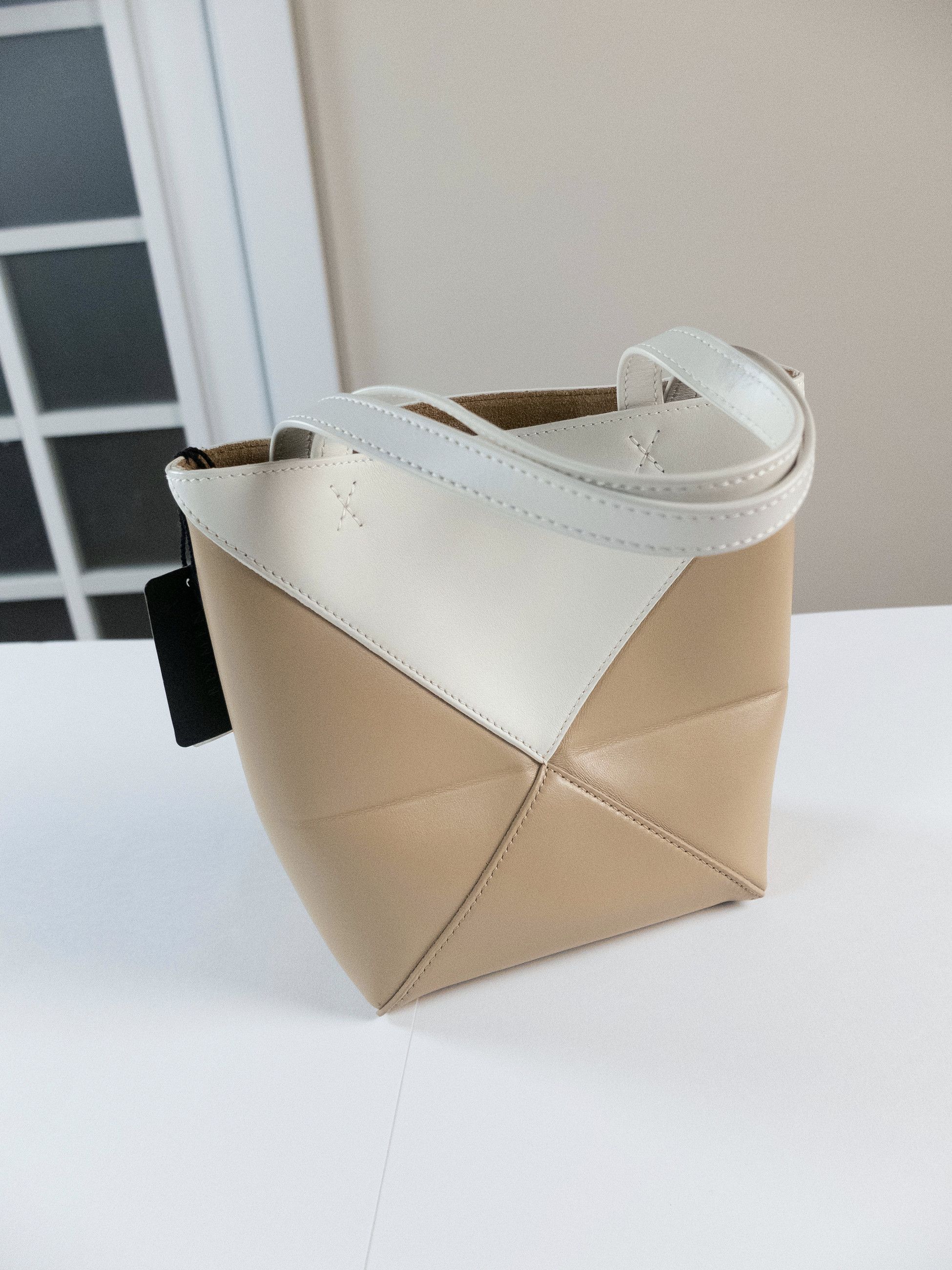 Loewe LOEWE Puzzle Fold Mini beige & white leather tote bag NWT Size ONE SIZE - 6 Thumbnail