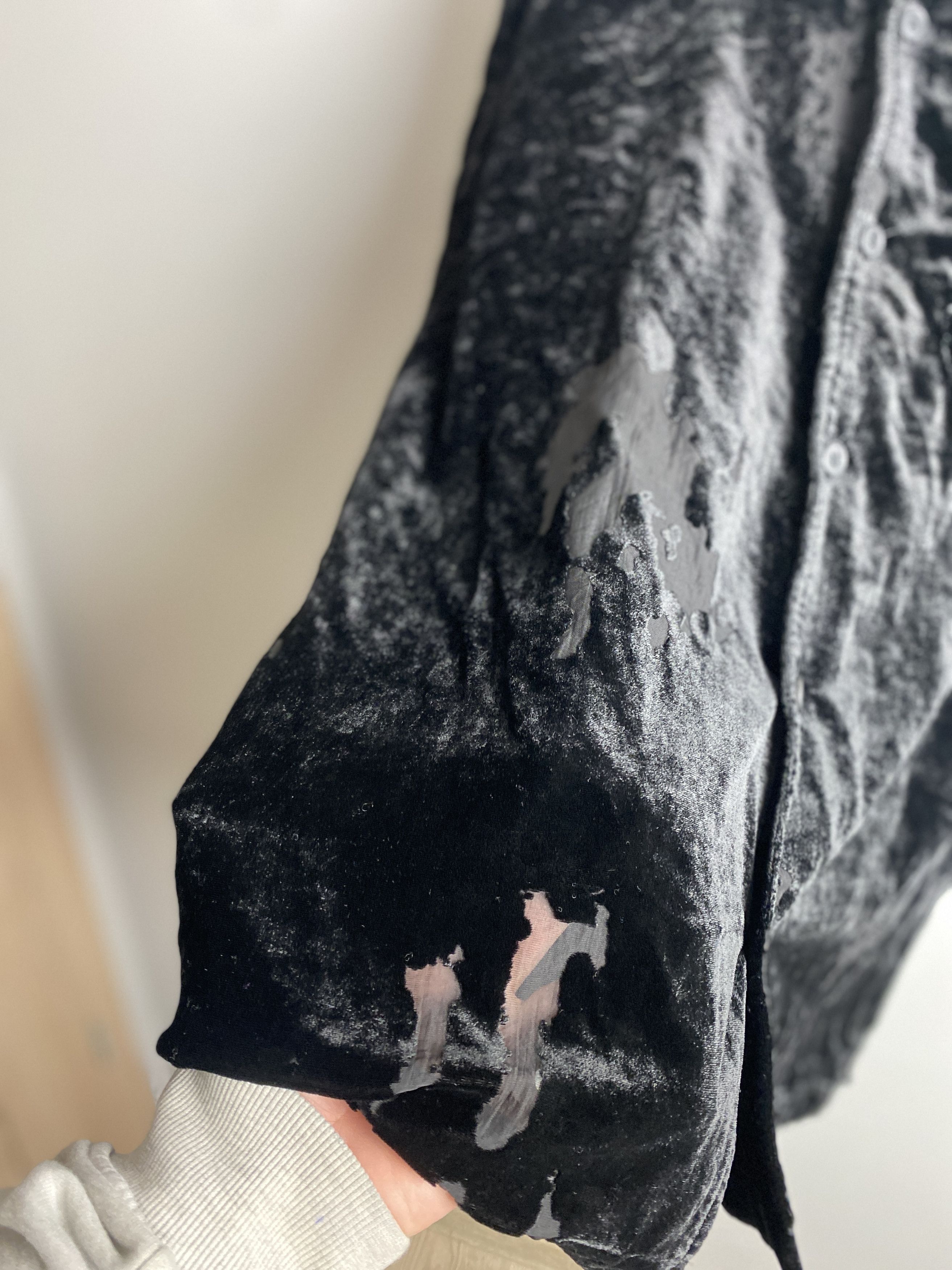 Han Kjobenhavn Han Kjobenhavn velvet velour viscose shirt opium alternative Size US S / EU 44-46 / 1 - 3 Thumbnail