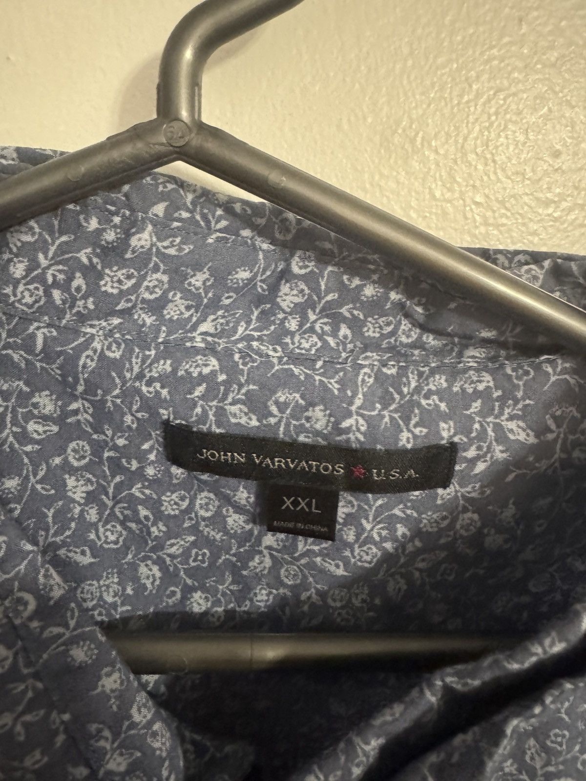 John Varvatos John Varvatos USA Men’s XXL Blue Floral Short Sleeve Size US XXL / EU 58 / 5 - 2 Thumbnail