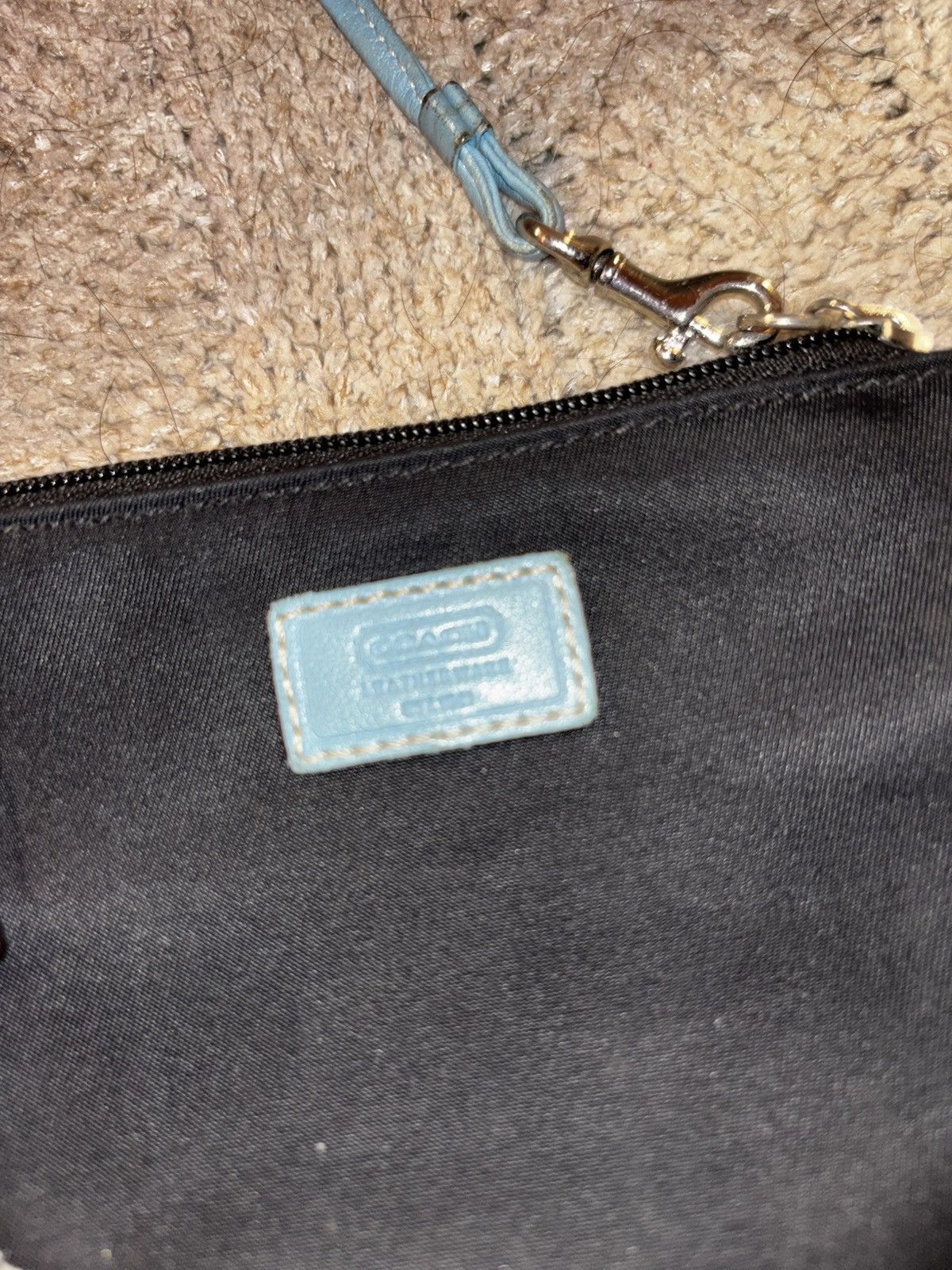 Coach Coach Leatherware Nylon Wristlet Black Blue Strap Vintage Size ONE SIZE - 2 Thumbnail